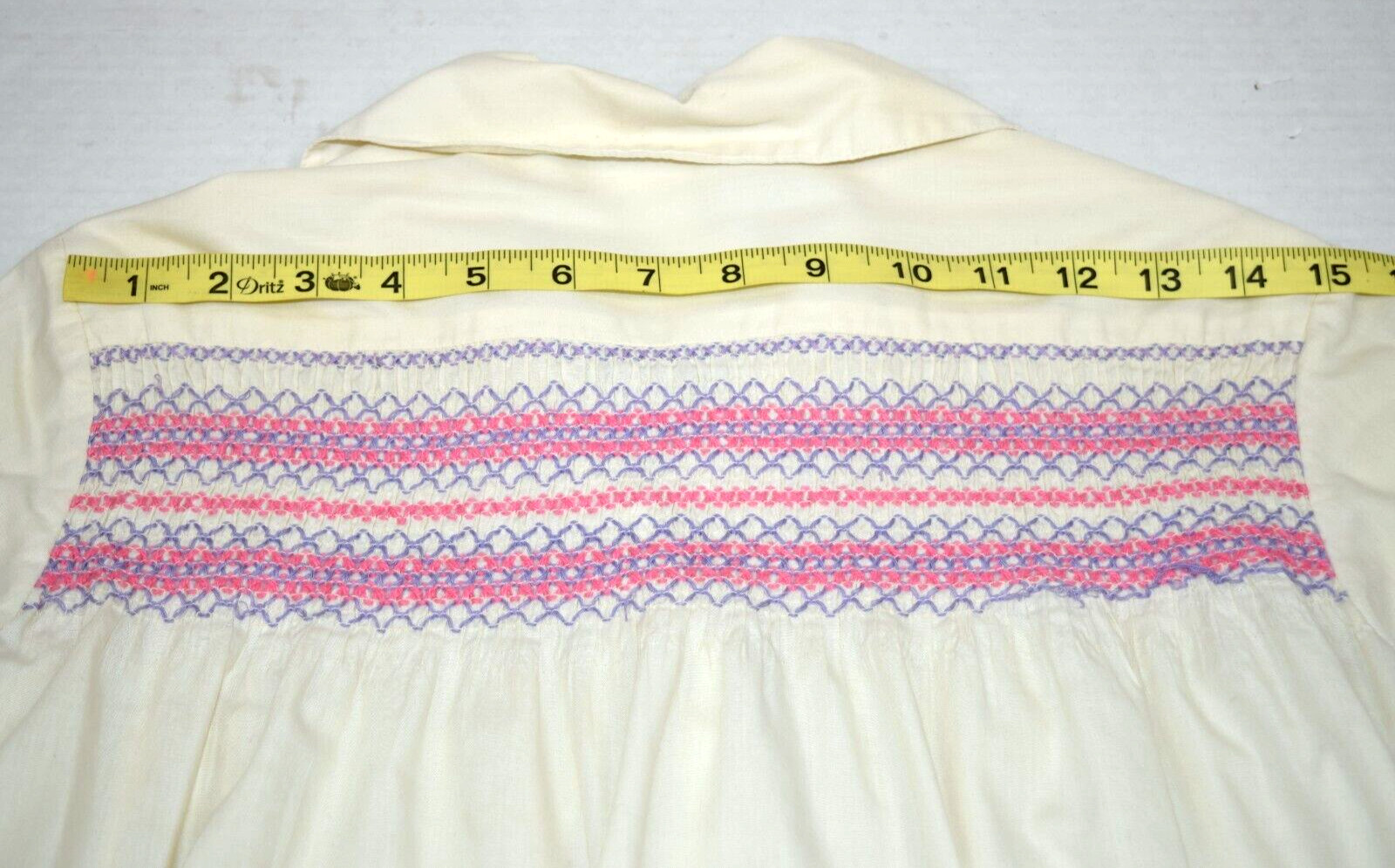 Vintage Top Size S 70s White Pink Purple Blue Embroidered Collared Shirt