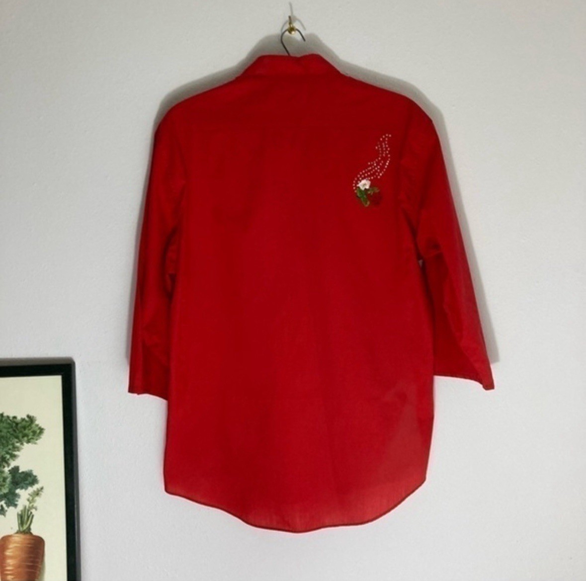 Vintage Las Olas red strawberry rhinestone appliqué button up shirt size Medium