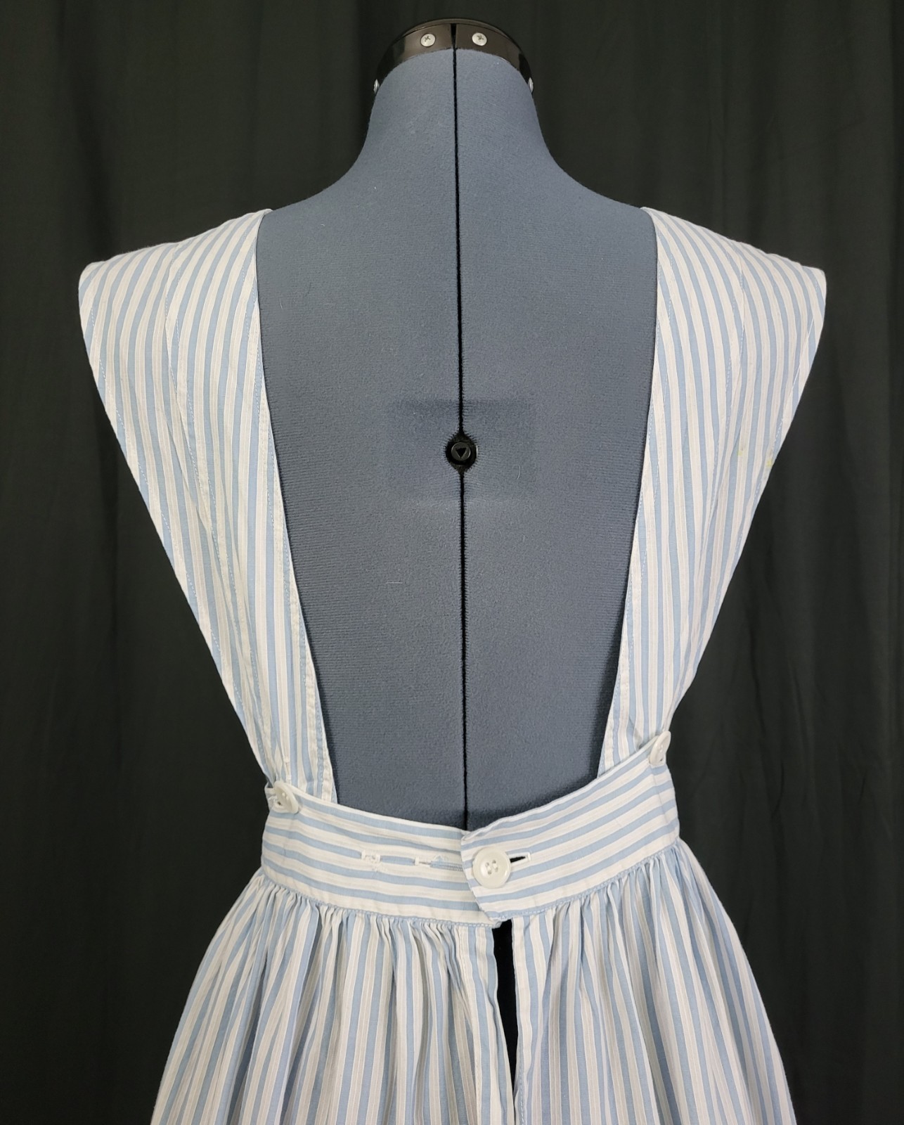 Vintage Blue & White Striped Apron w Bib & Patch Pockets Handmade?