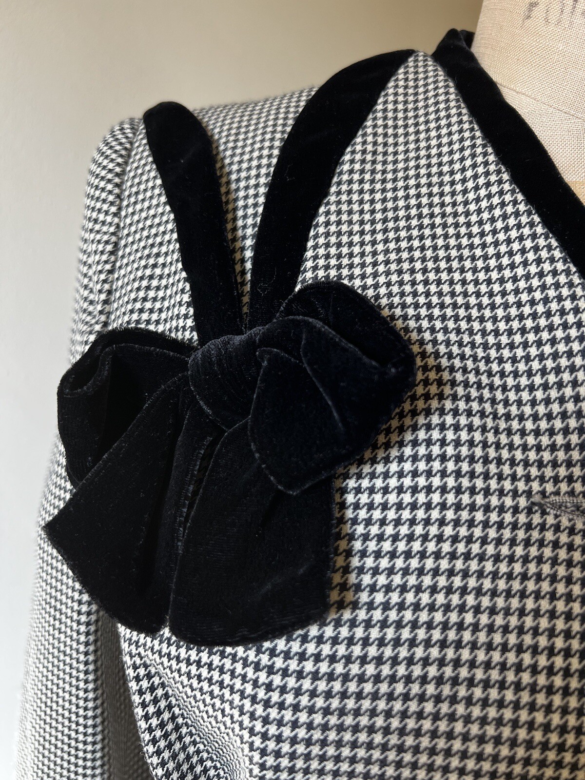 Vintage Norma Kamali 80’s Women’s Jacket Blazer Black White Houndstooth Velvet