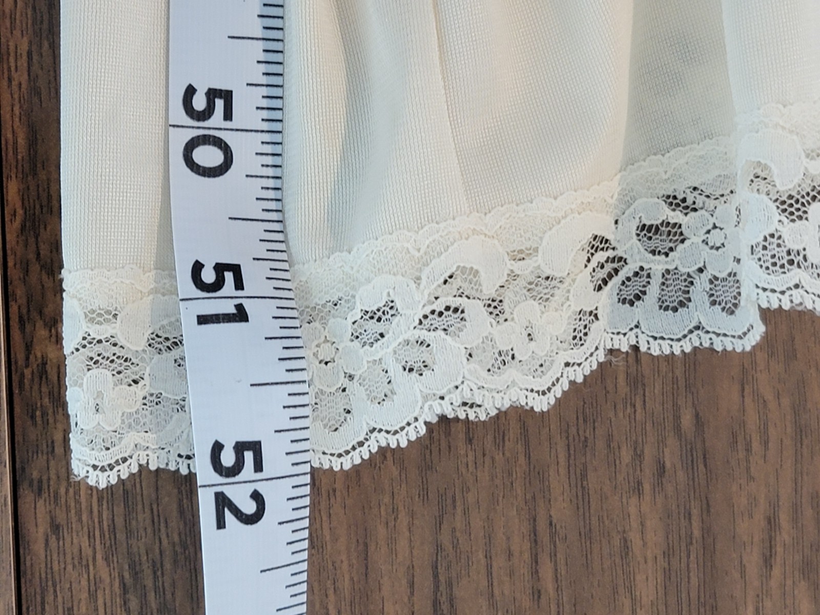 Vintage The Sears Doesnt Slip Low Back Anti-Cling Cream Formal Size 34 Deadstock
