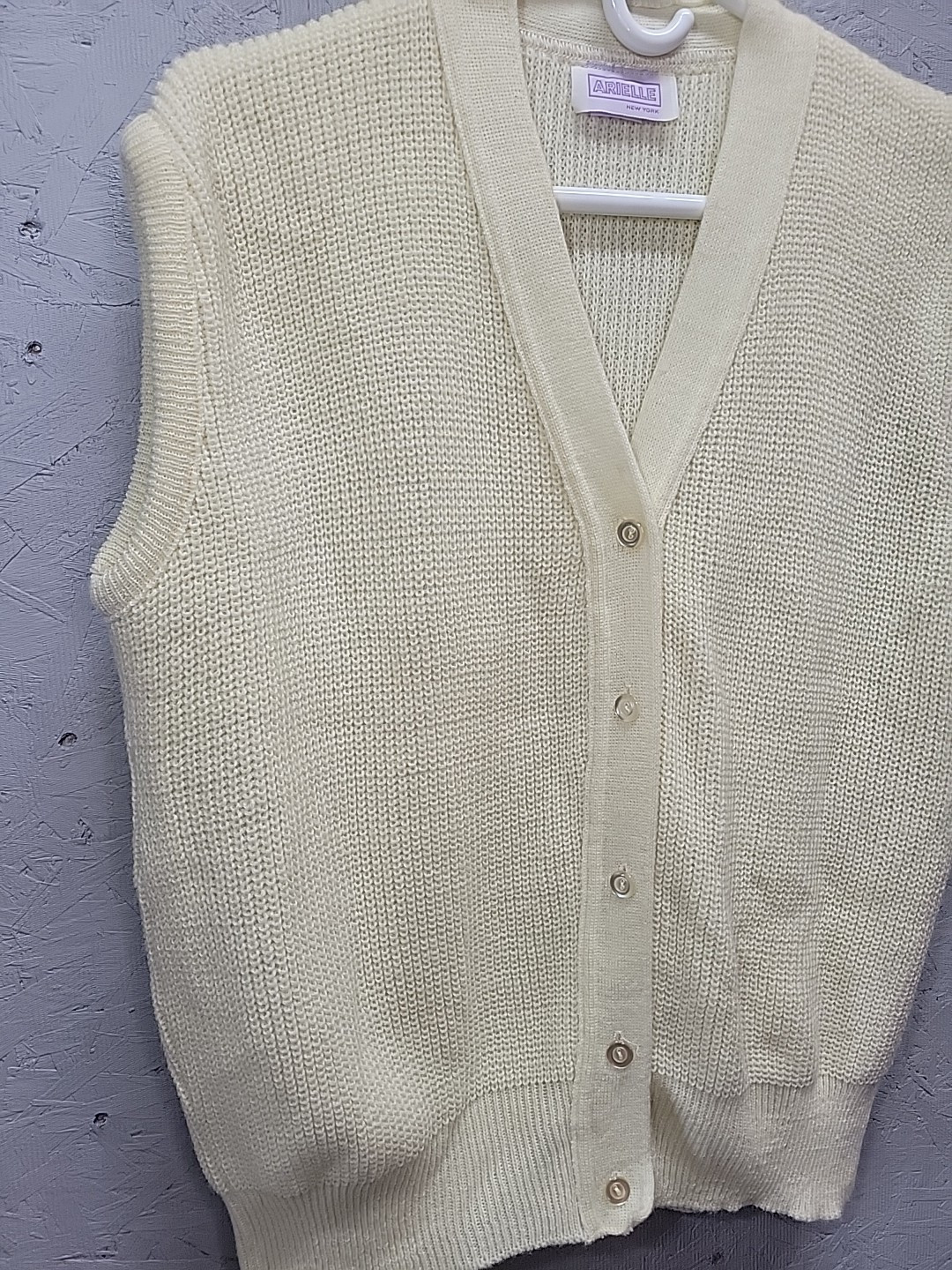 Vintage Arielle New York Cream Sweater Vest Acrylic USA Women Sz L