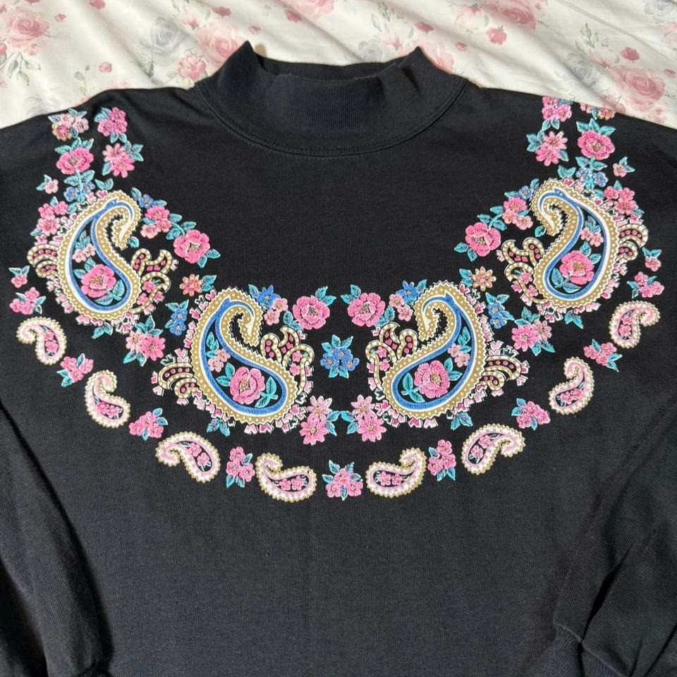 Vintage Basic Essentials Paisley Sweatshirt Women Large Black Floral Graphic
