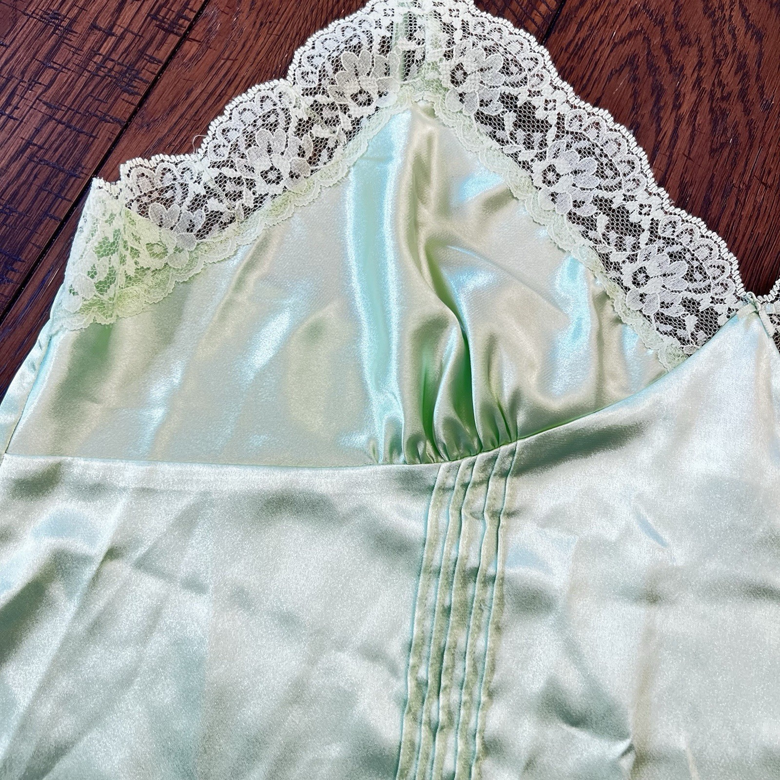Women’s Delicates Camisole Lime Green Lace XL, Adjustable Straps Poly/Spandex