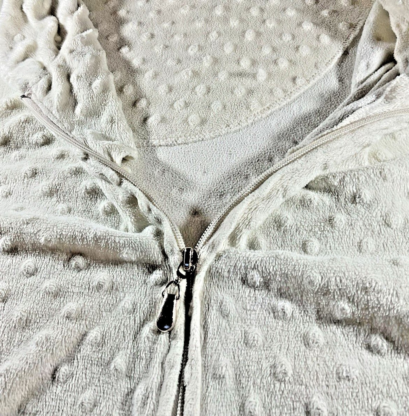 Vintage Sorenda Quilted Ivory Robe Midi Size 4X Soft Pockets Warm Cozy EUC