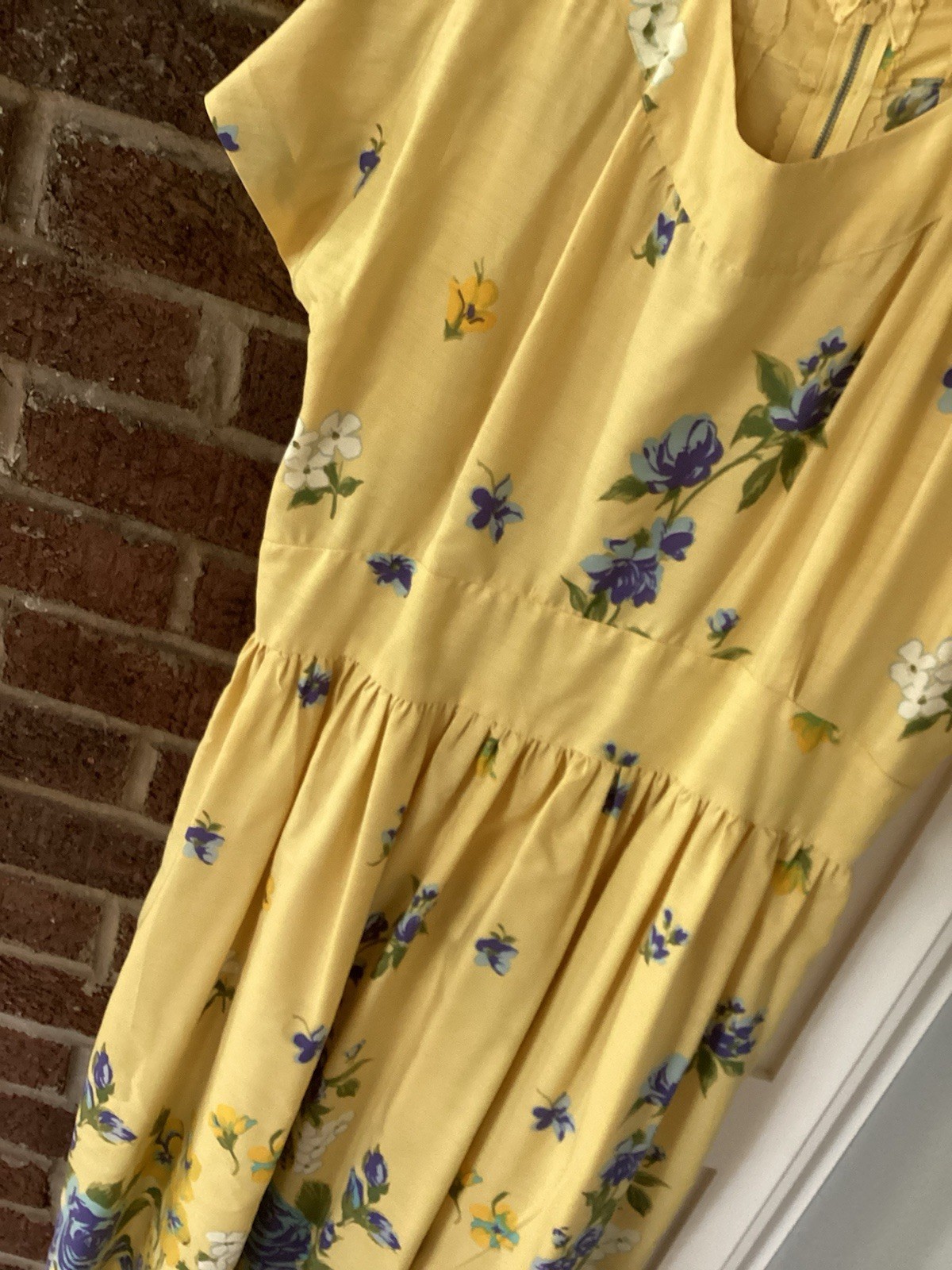 Home Made Yellow Floral Amish Dress Women’s Small Cottage Prairie Style