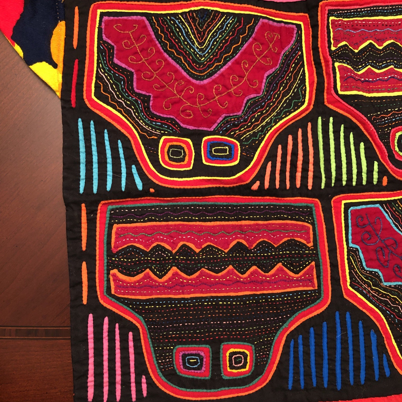 Vintage Kuna Mola Art Blouse Shirt Panama Handmade Floral Embroidered 2 Panels