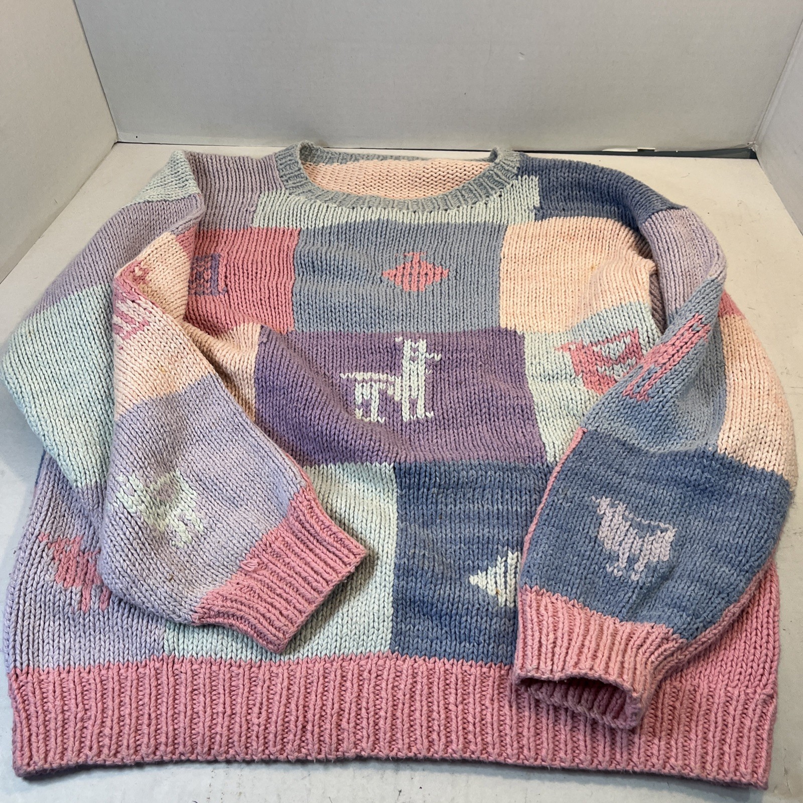 Vintage cotton Sweater Made In Peru Motifs On Nazca Lines Medium Women’s Pastel