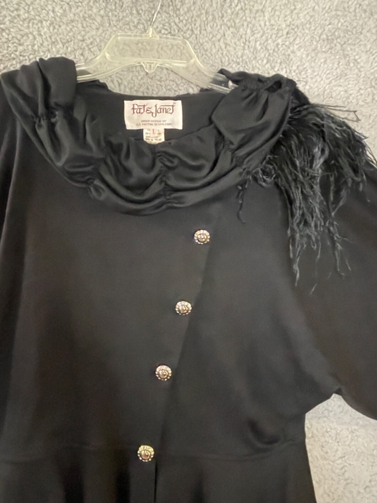 VTG Pat & Janet Top Womens L Black Pullover RS Ostrich Feathers Glitzy Dazzling