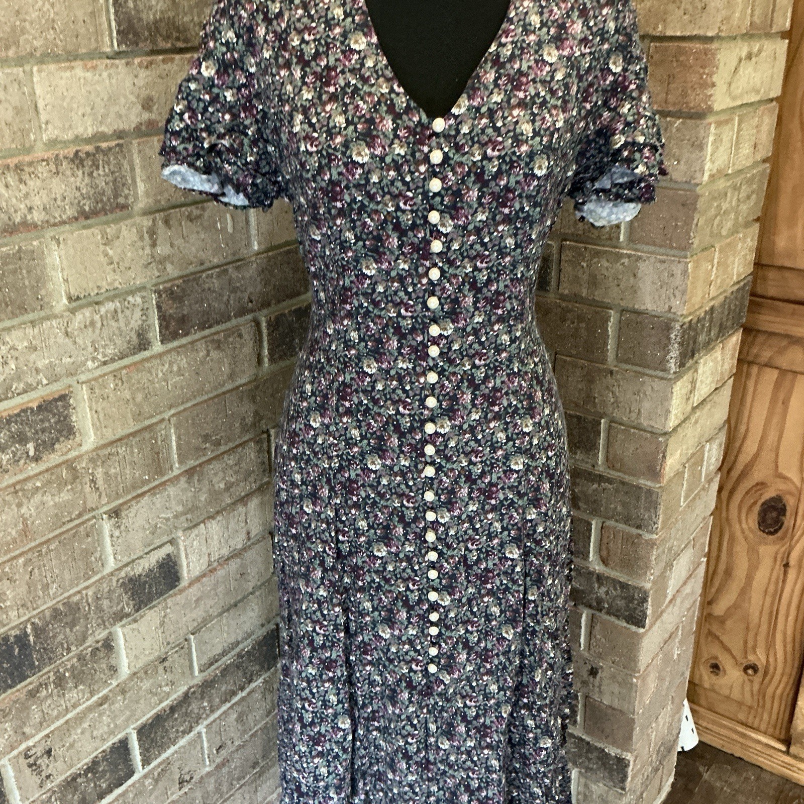 90s VTG DBY Ltd Floral Maxi Dress Button Front Tie Back V-Neck Size S Ditsy 33E7