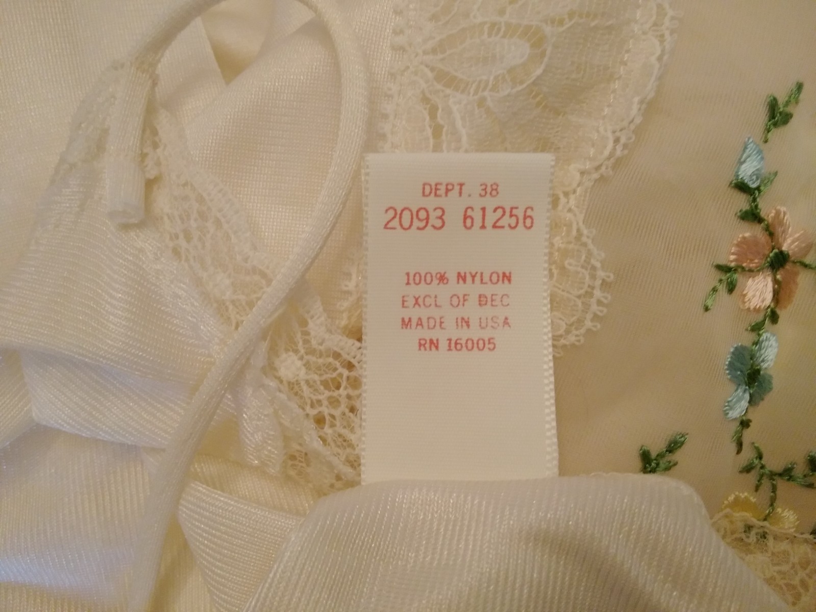 Vintage Sears 2pc Embroidered Bodice Long Nightgown & Robe Small 32/34