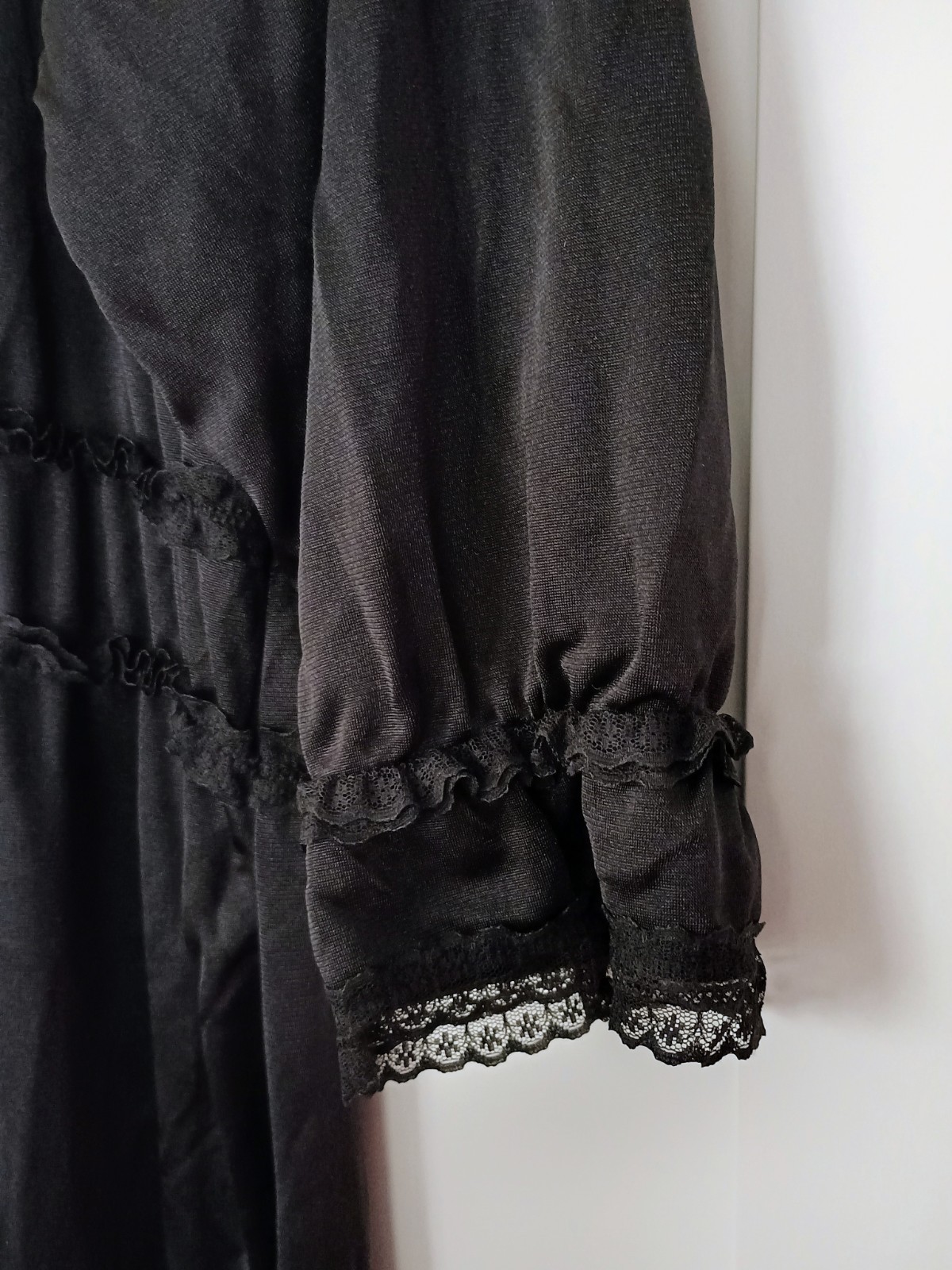 Women’s Vintage Gothic Black Slip Maxi Dress Ruffles Lace Ribbons Peach John M-L
