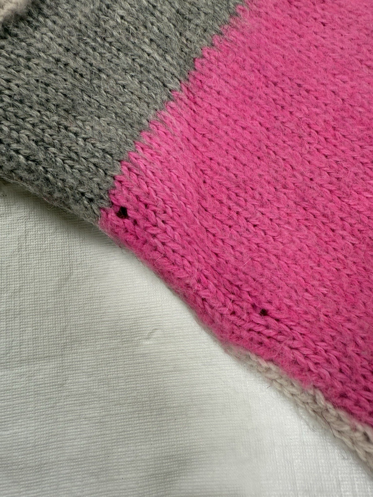 Vtg 80s Peruvian Baby Alpaca Sweater Wool S/M Geometric Design Women In Hats