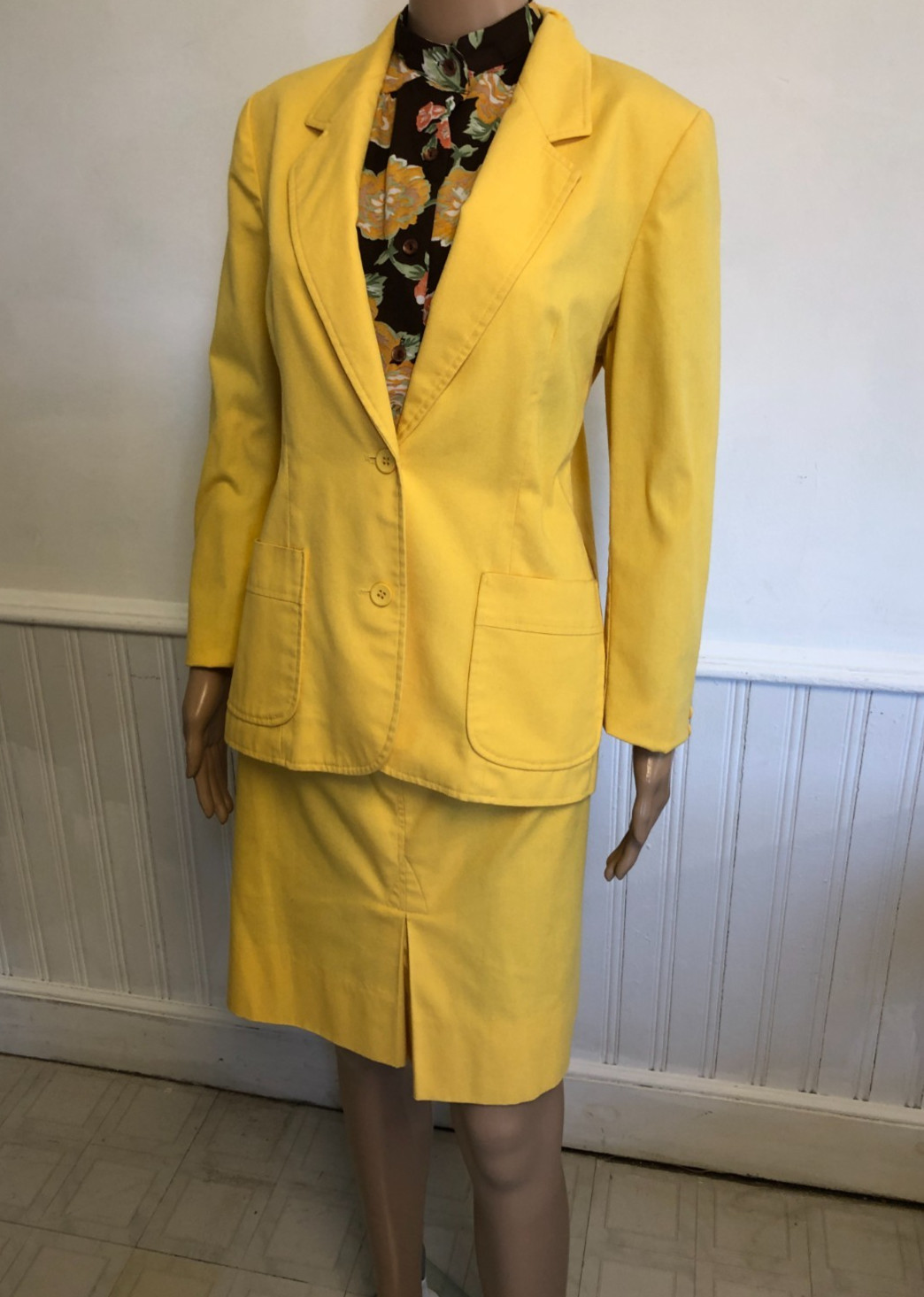 vtg 1970s Country Suburbans 2 pc Skirt Suit 12/14 Yellow Twill Kick Pleats USA