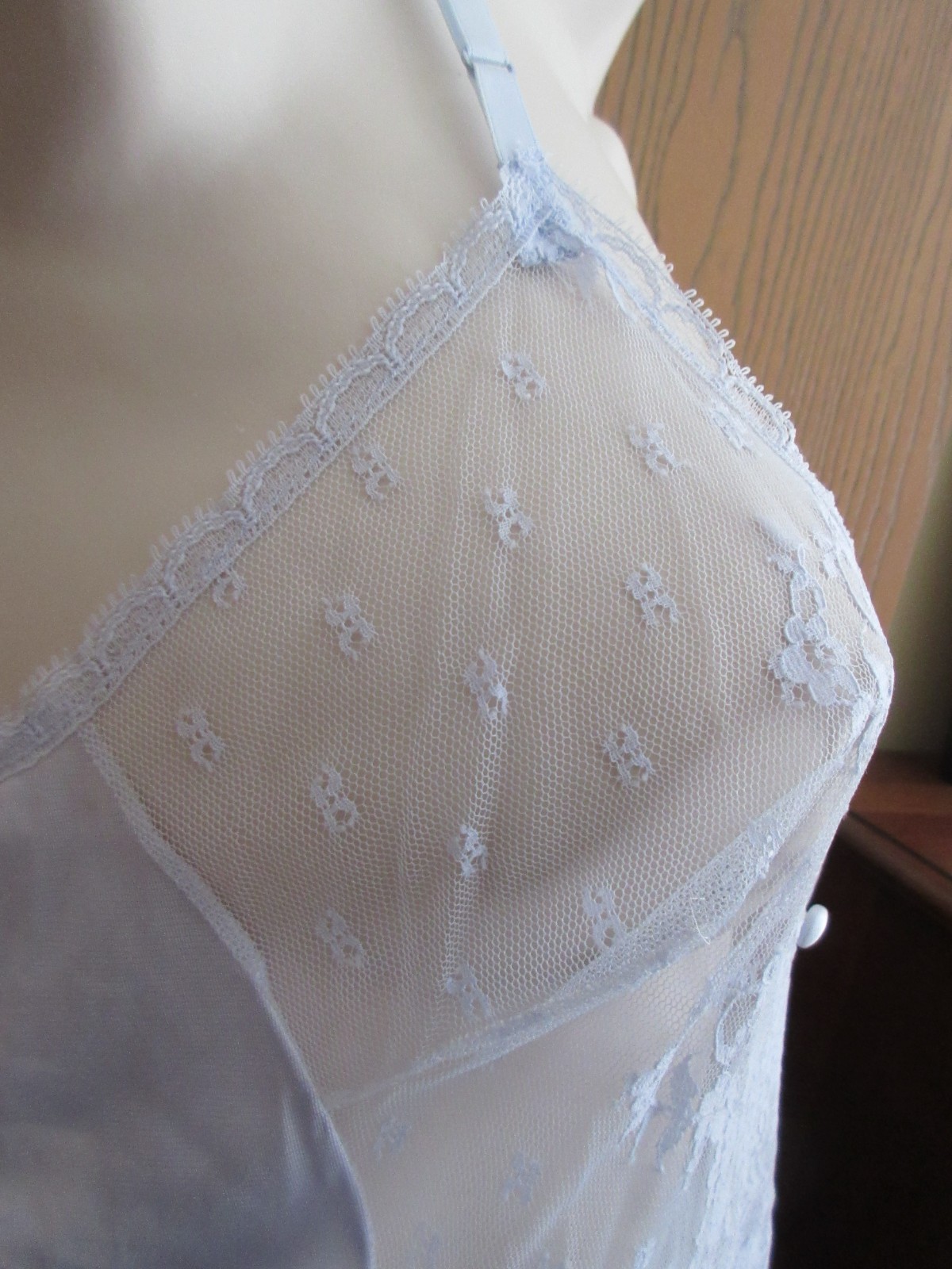 VANITY FAIR BRIDAL BLUE LACE front NYLON camisole slip nightgown sz 36 /bust 38