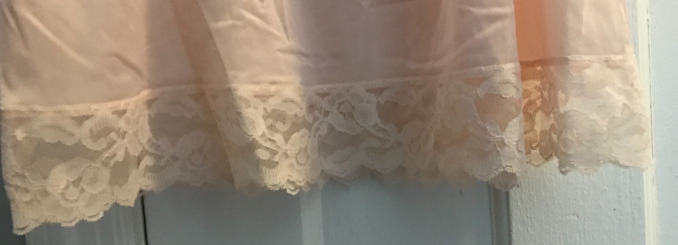Vintage Jennifer Dale Pink Nylon Lace Strap Hem Gown Long Sz 11 IGWU Sheer