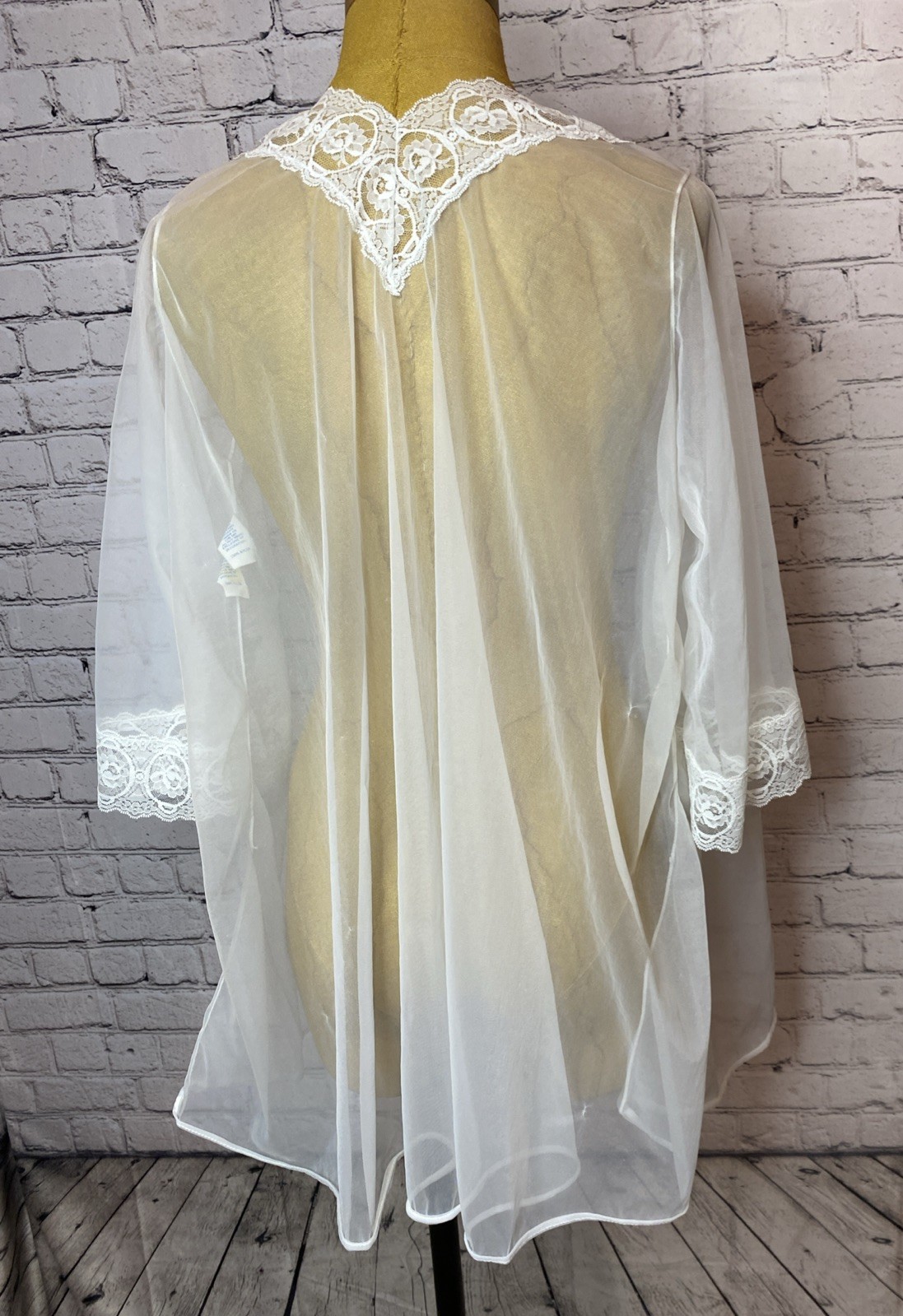 VTG Pandora Chic Sheer White Chiffon Nylon Robe Lingerie California Made S/M