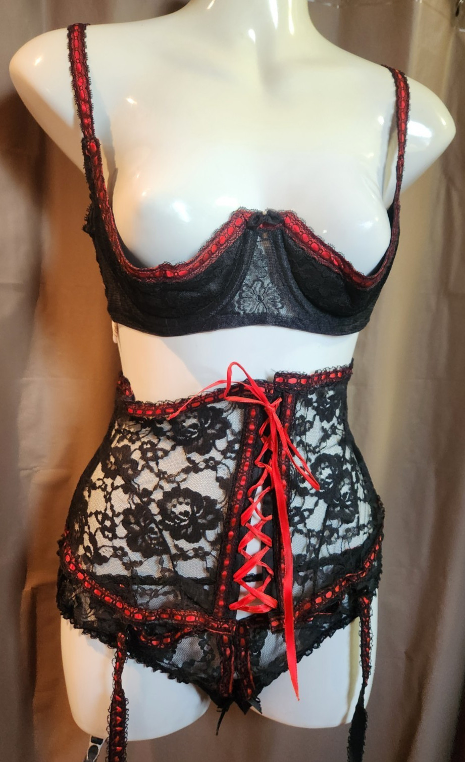 Vintage Fredericks of Hollywood Lace Corset Open Bra Sheer Crotch less Panties