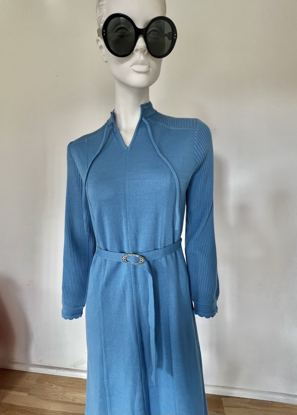 Vintage 60s 70s Le Donna Sky Blue 100% Wool Knit Stretch Belted Dress Hong Kong