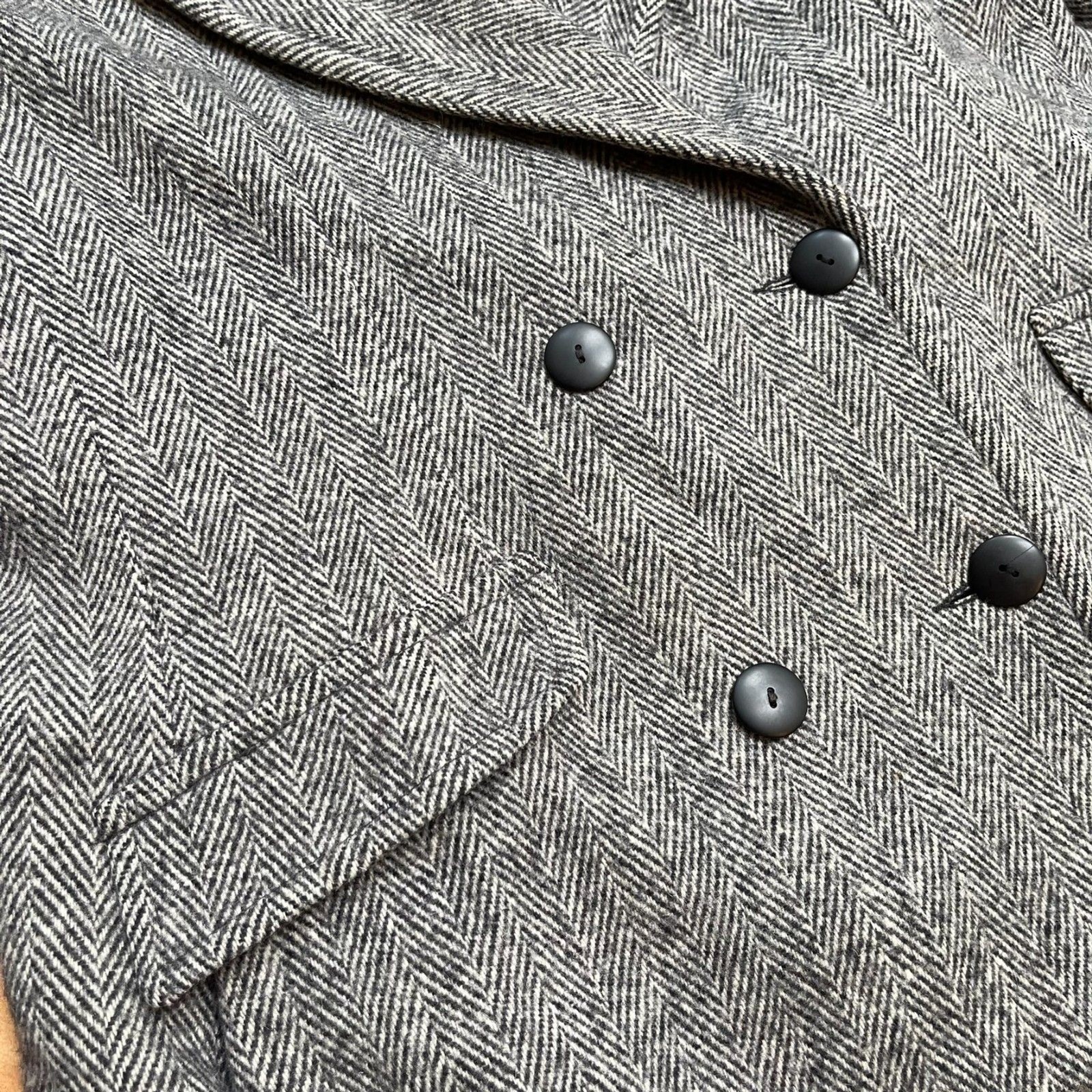 Herman Kay Vintage Double Breasted Wool Gray Herringbone Peacoat Velvet Collar12