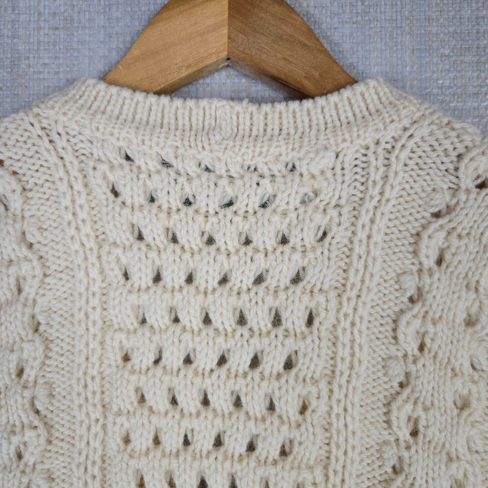 VTG JOHN MOLLOY Made in Ireland Aran Knit Womens Virgin Wool Sweater Vest Sz Med