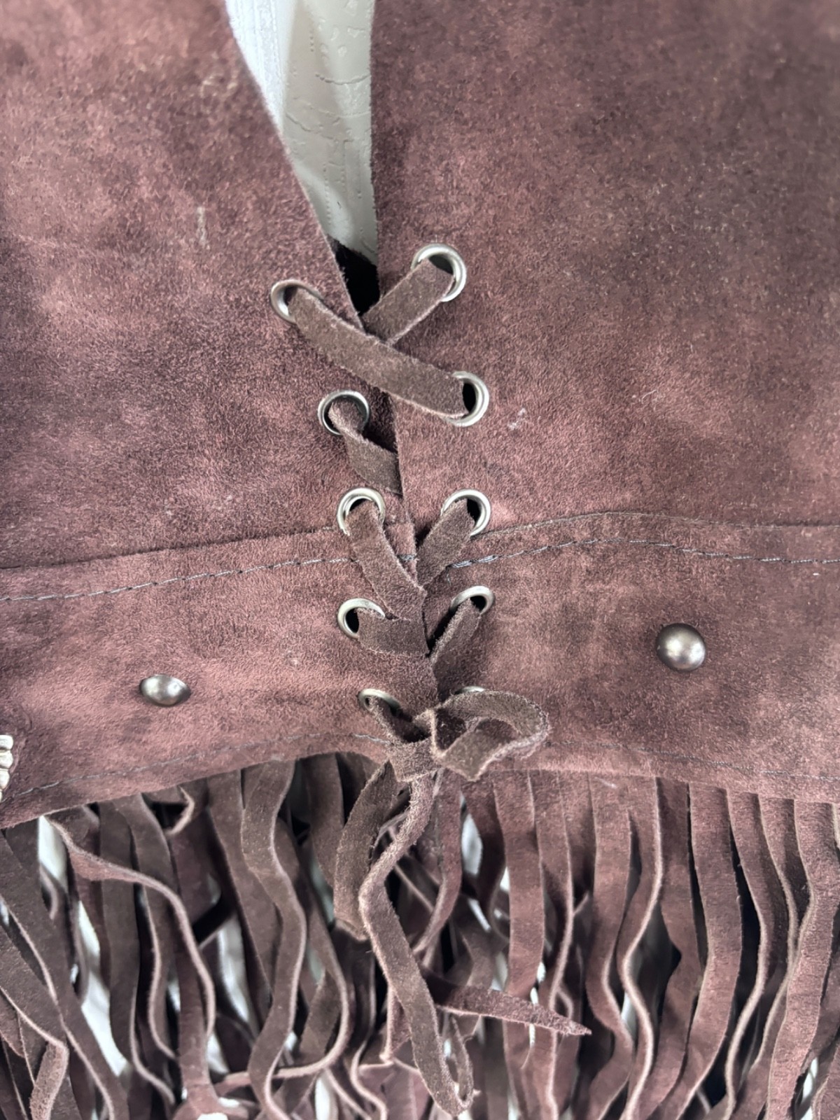VTG Y2K DK BROWN SUEDE SILVER RIVET FRINGE HALTER CROPPED TANK TOP*S/M