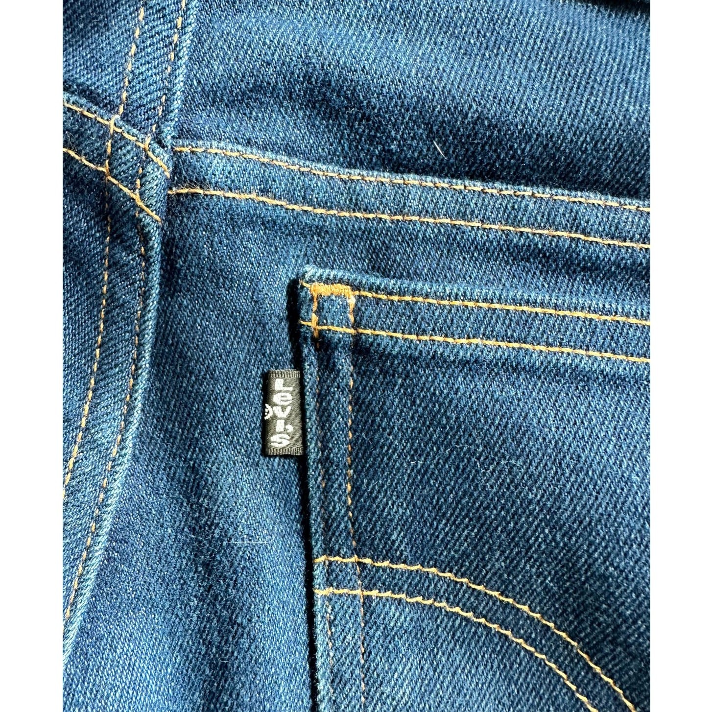 Vintage Levi’s Cut off Jean Shorts Dark Wash Size 30 Waist Slim Fit Stretch