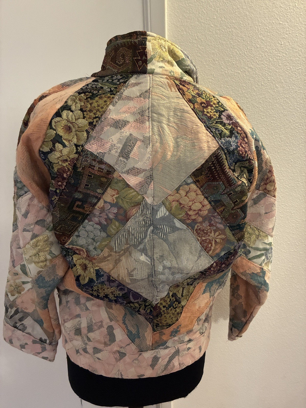 Vintage 1980 Quilted floral Patchwork coat Boho Grandma-Core M/L 48”/34” waist