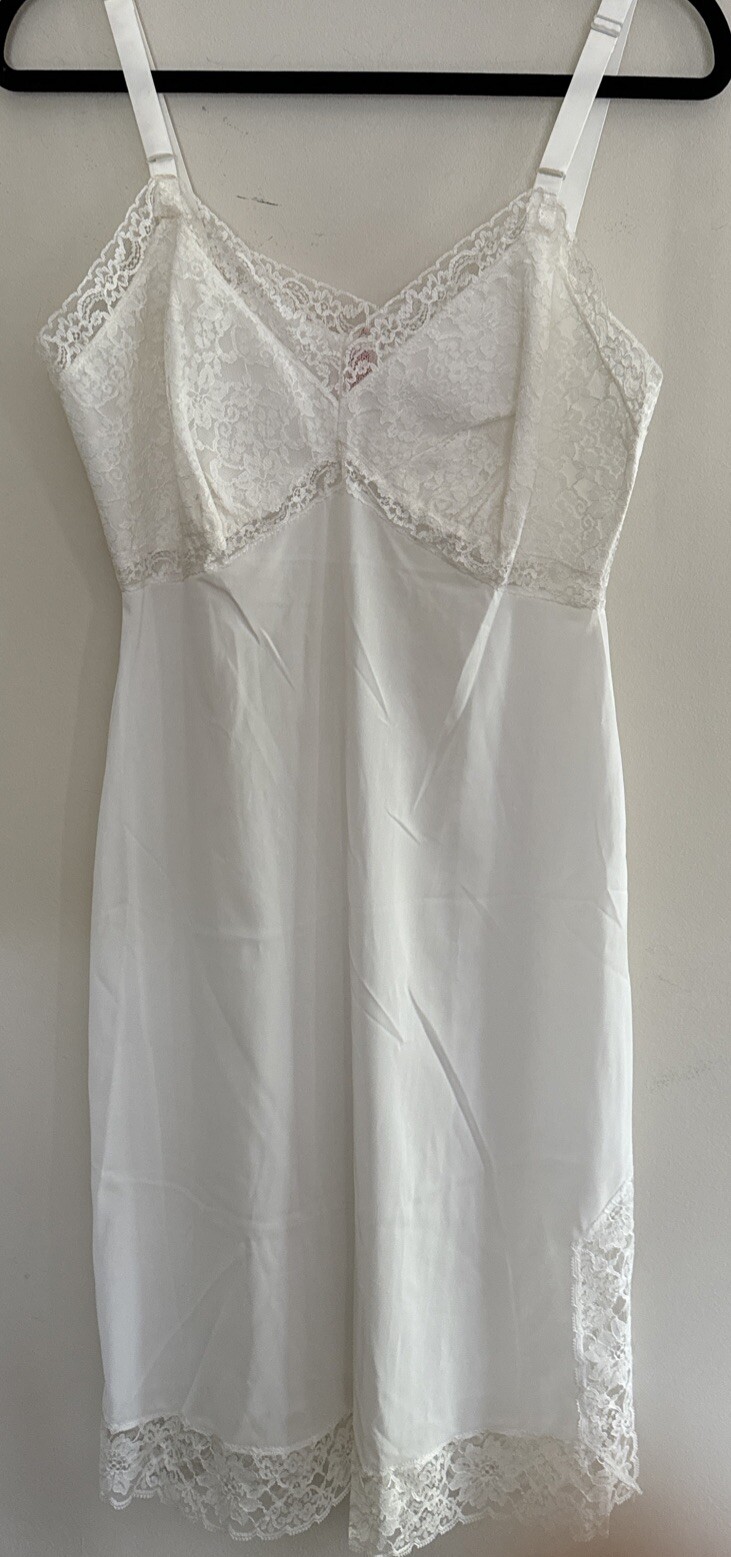 Vintage TRI-LIN Lingerie Nylon Lace Bodice Full Slip Size 34 Off White