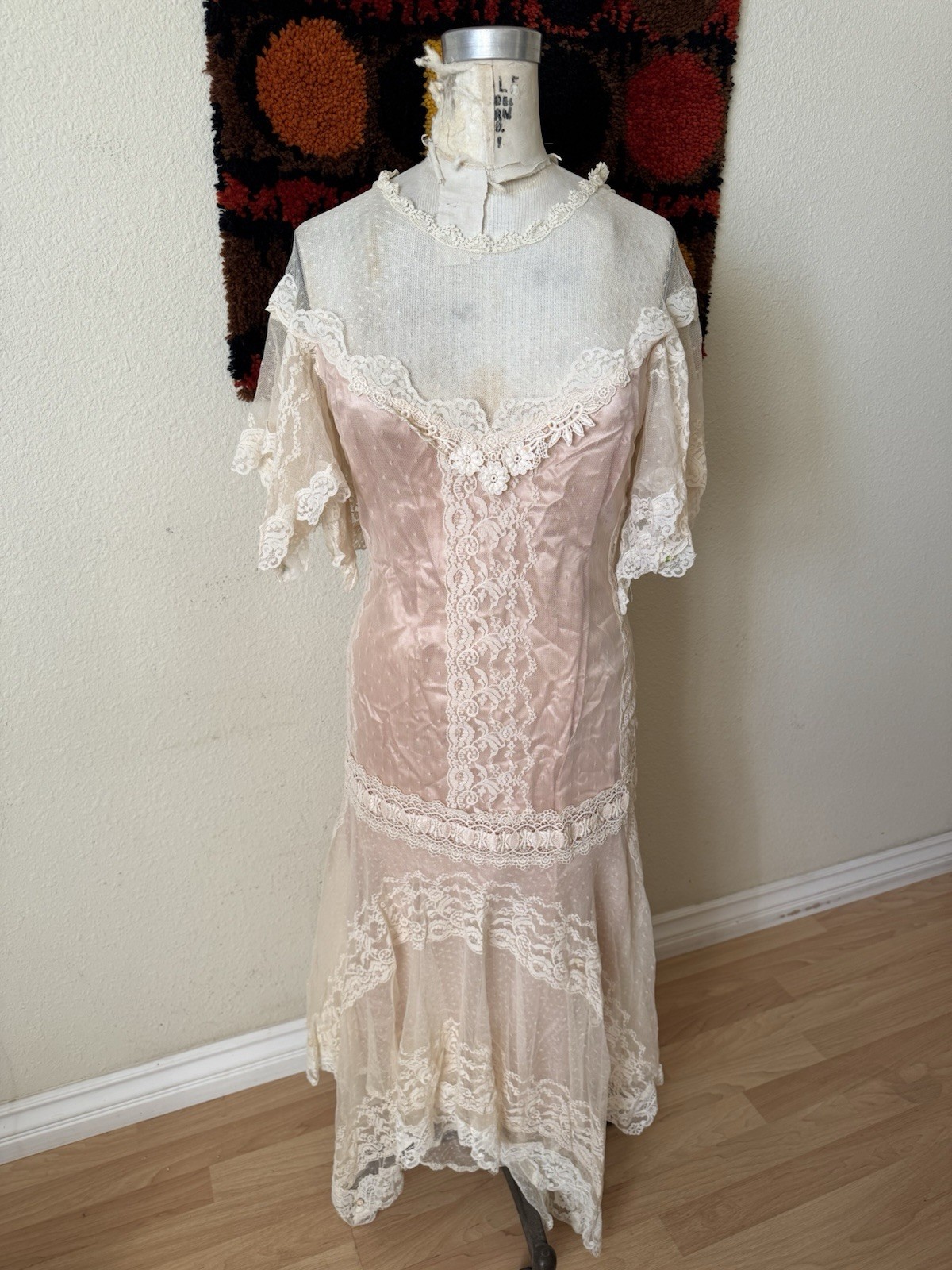 Vintage Susan Lane’s Country Elegance Lace Pearl Wedding Dress