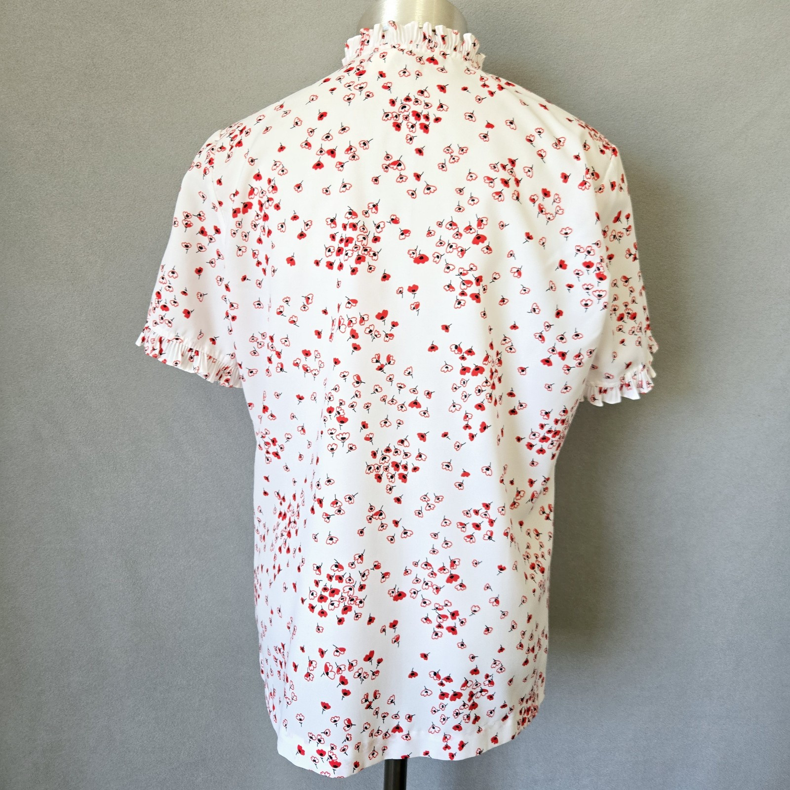 Vintage Short Sleeve Floral Blouse White Red Black Small