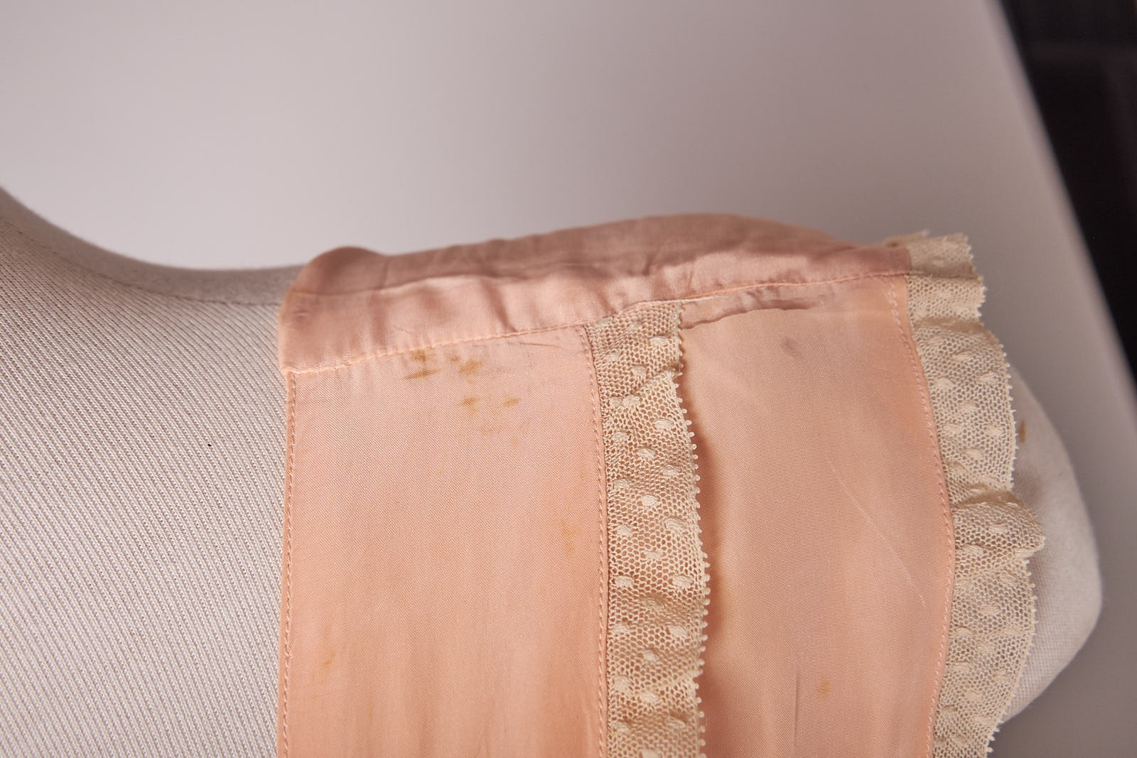1930s Nightgown Negligee Peach Dress Gown Nightgown Lingerie