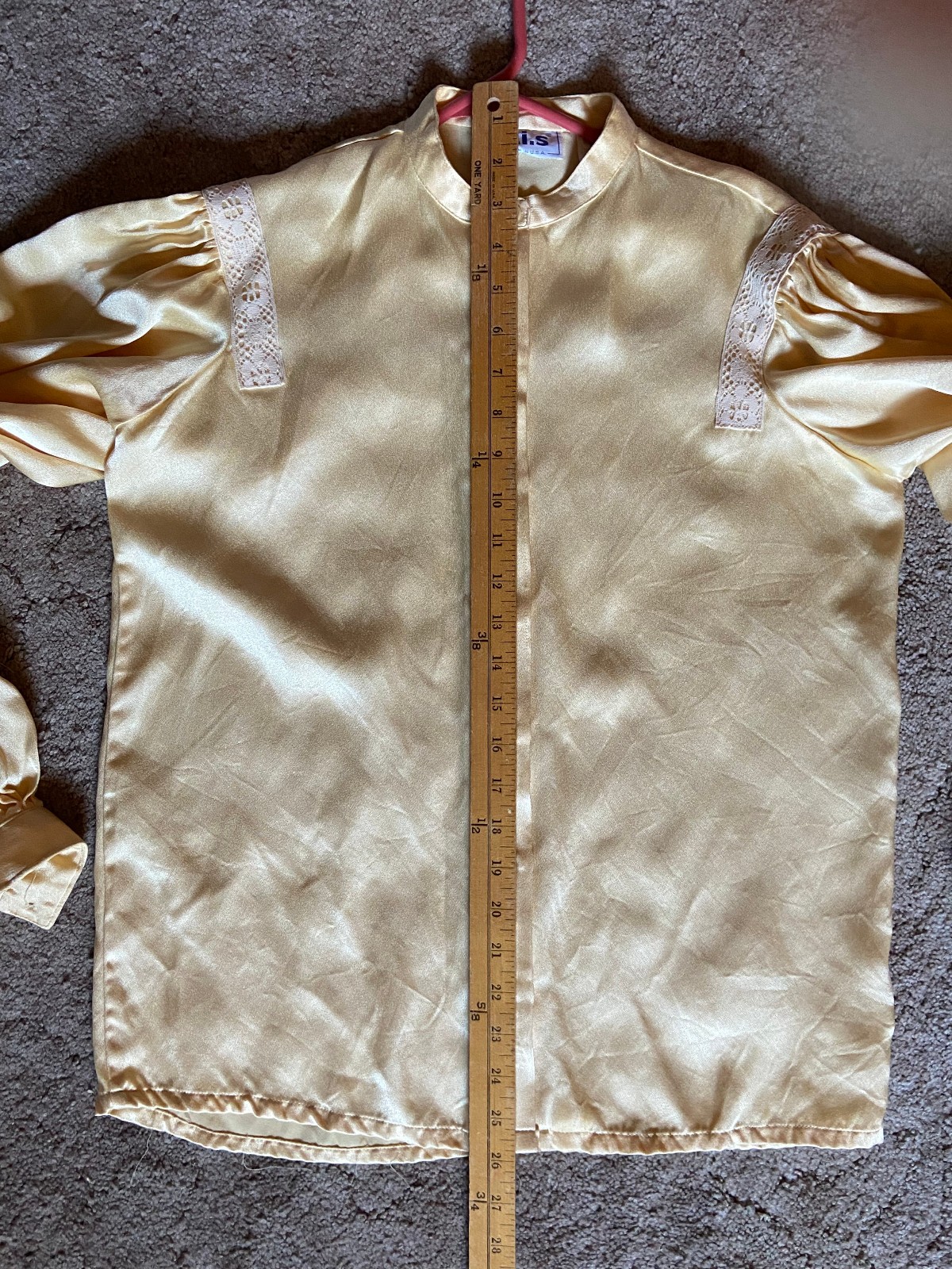 Vintage 1970s h.i.s Women’s Gold Buttercup Satin Blouse Sz MED w/Lace Accents