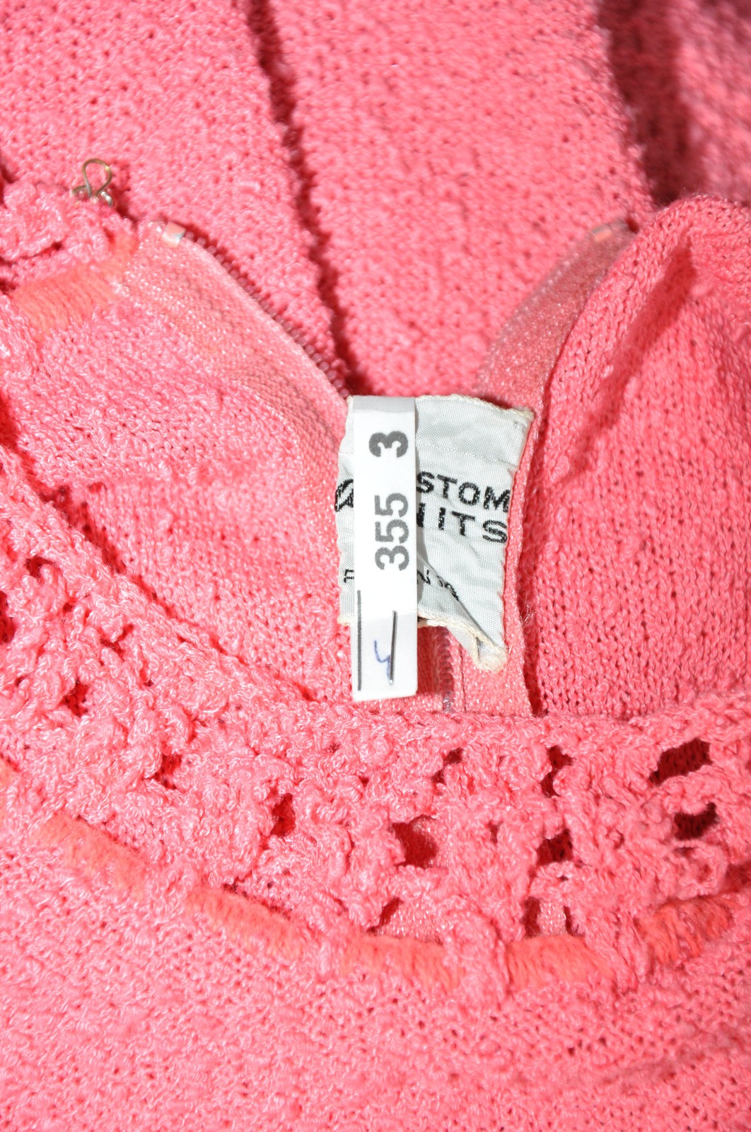 60s Vintage Salmon Pink Cotton Boucle Knit Short Sleeve Sweater Dress Women XS S
