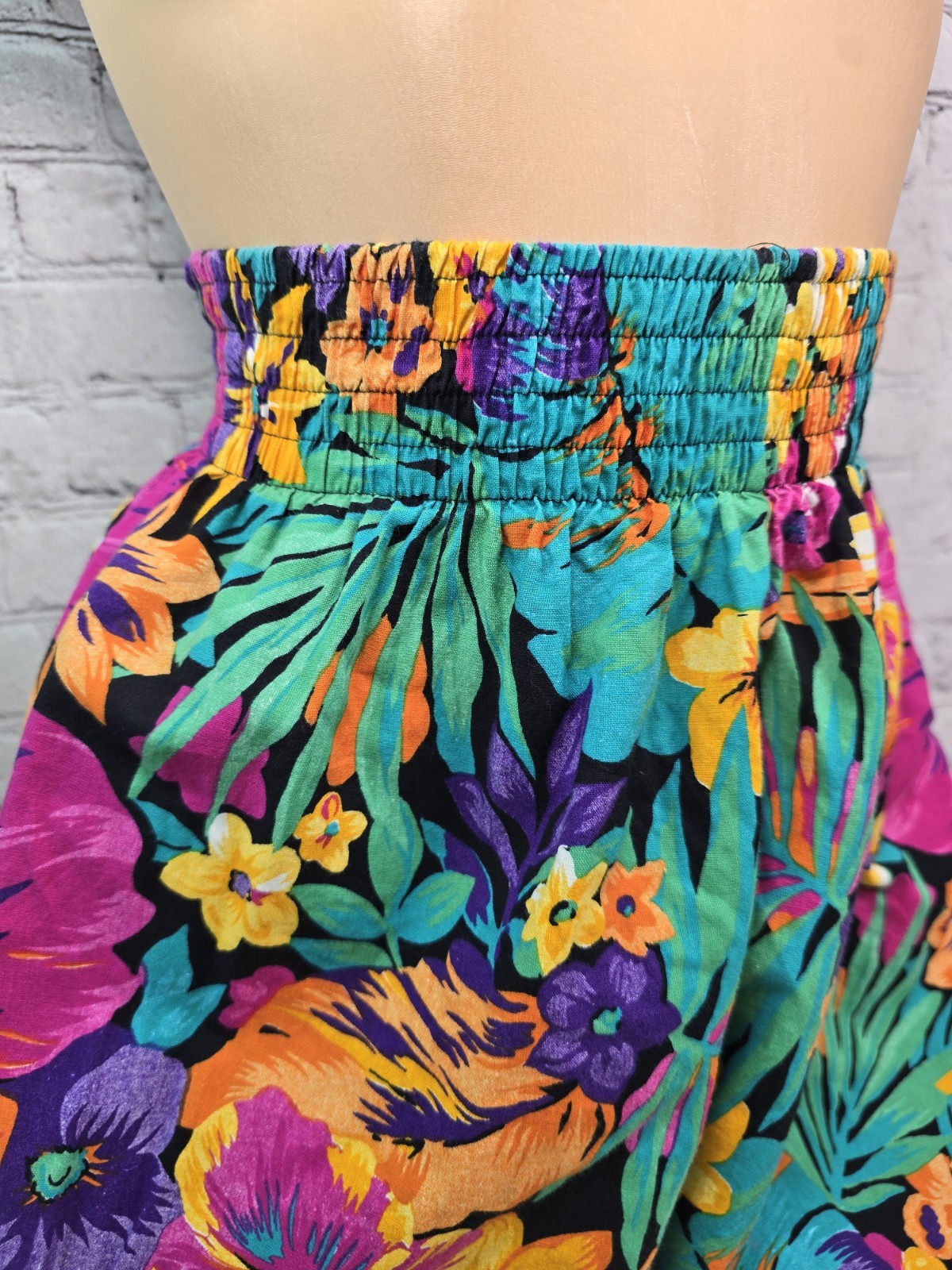 Vintage 80s Medium M Sostanza Multicolor Shorts Stretch Elastic Floral USA Beach