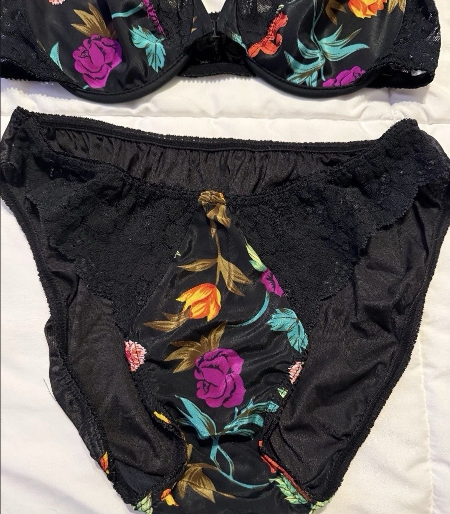 Vintage Warner’s „Little Luxuries” Floral Lace Bra Panty Set 36C /Large Lingerie