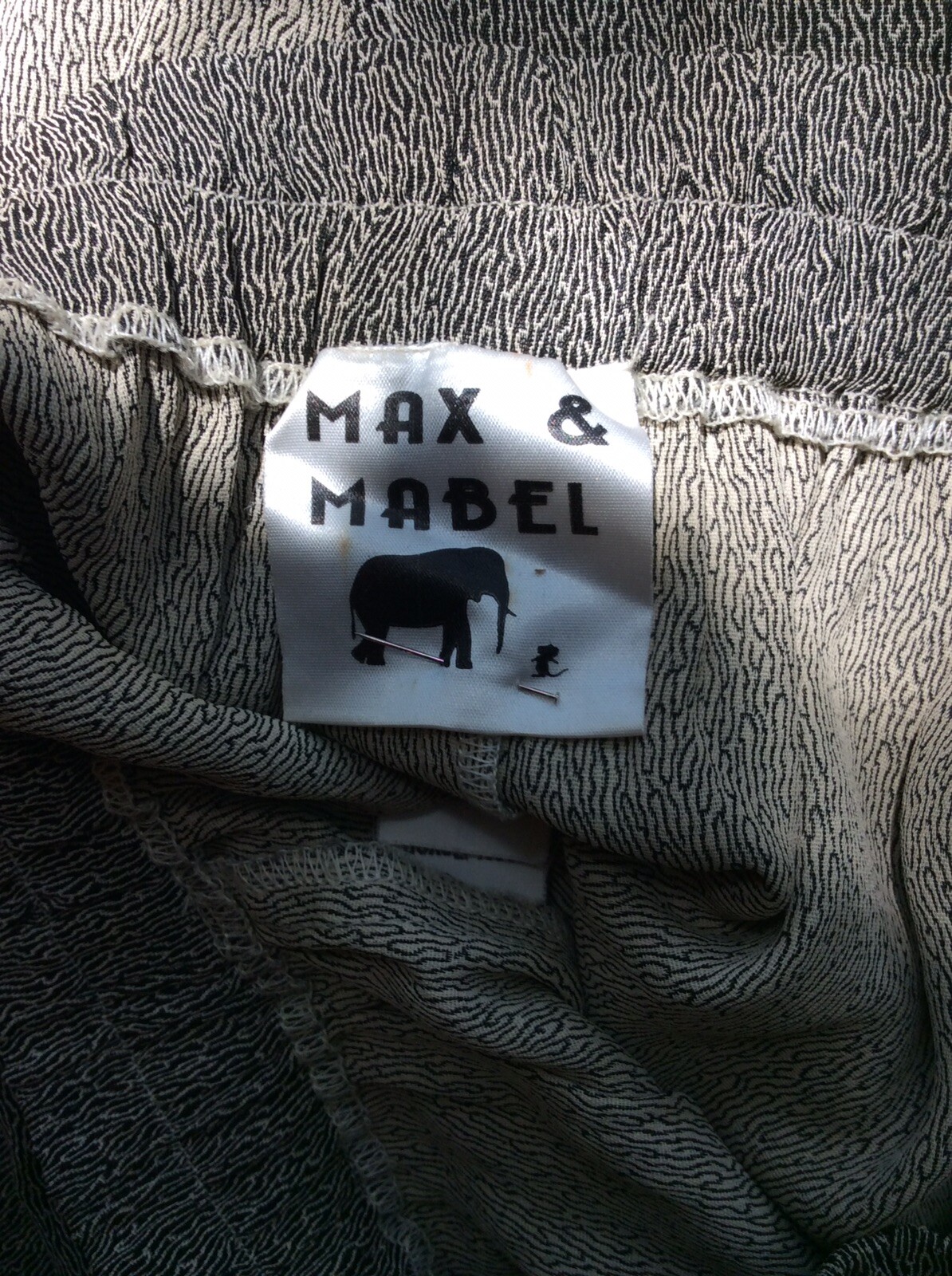 Max & Mabel Maxi Straight Skirt Medium Vintage Elastic Waist 100% Rayon Taupe