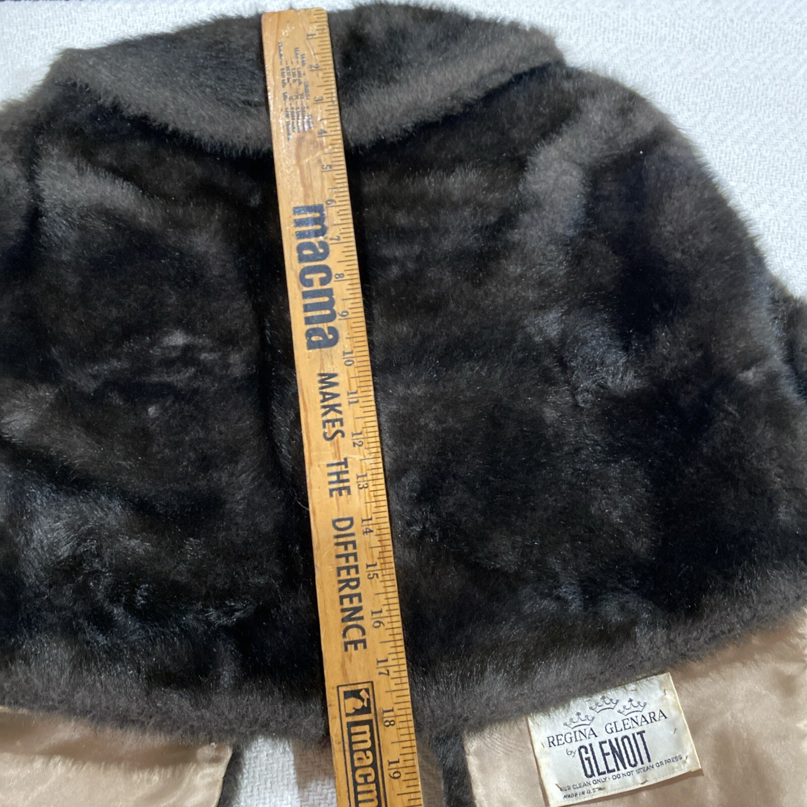 Regina Glenara by Glenoit Vintage Brown Faux Fur Wrap Shrug – Stiff