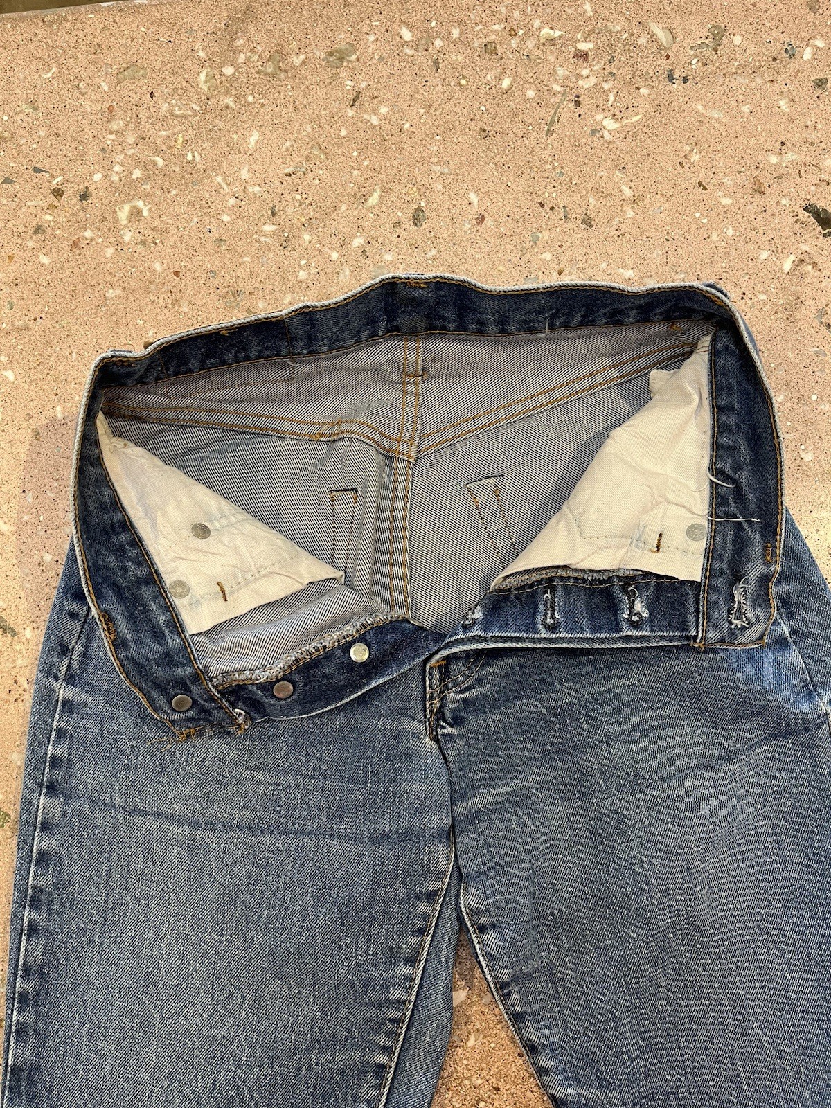 Vintage 1980s Levi’s 501 SELVEDGE jeans Denim 25 Waist