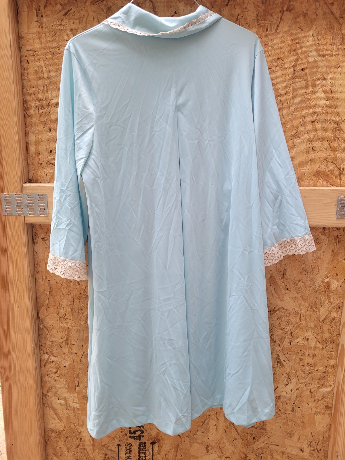 Vintage Vanity Fair Blue Whispy Elegant Lace Trim Gown 36 Retro Housecoat Regal