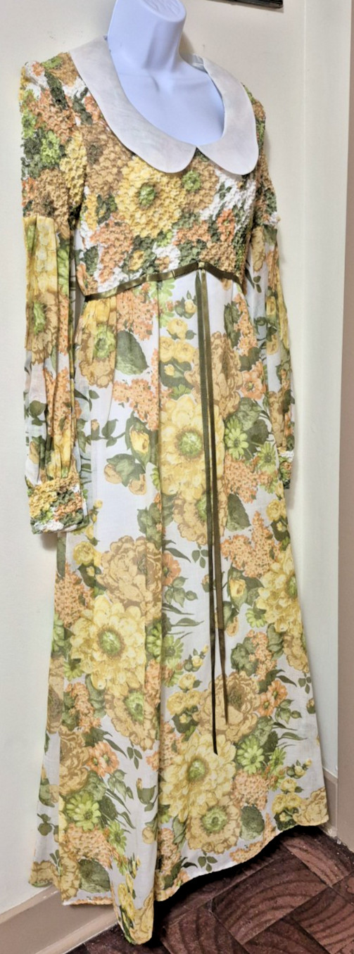 Vintage Maxi 70s Mod go go dress gathering design at Bust & sleeves Size 10