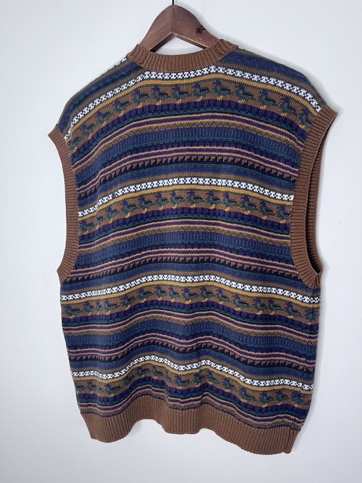 Vintage Suburbans Sweater Vest Knit Cotton Duck Pattern 80’s Size XL V Neck