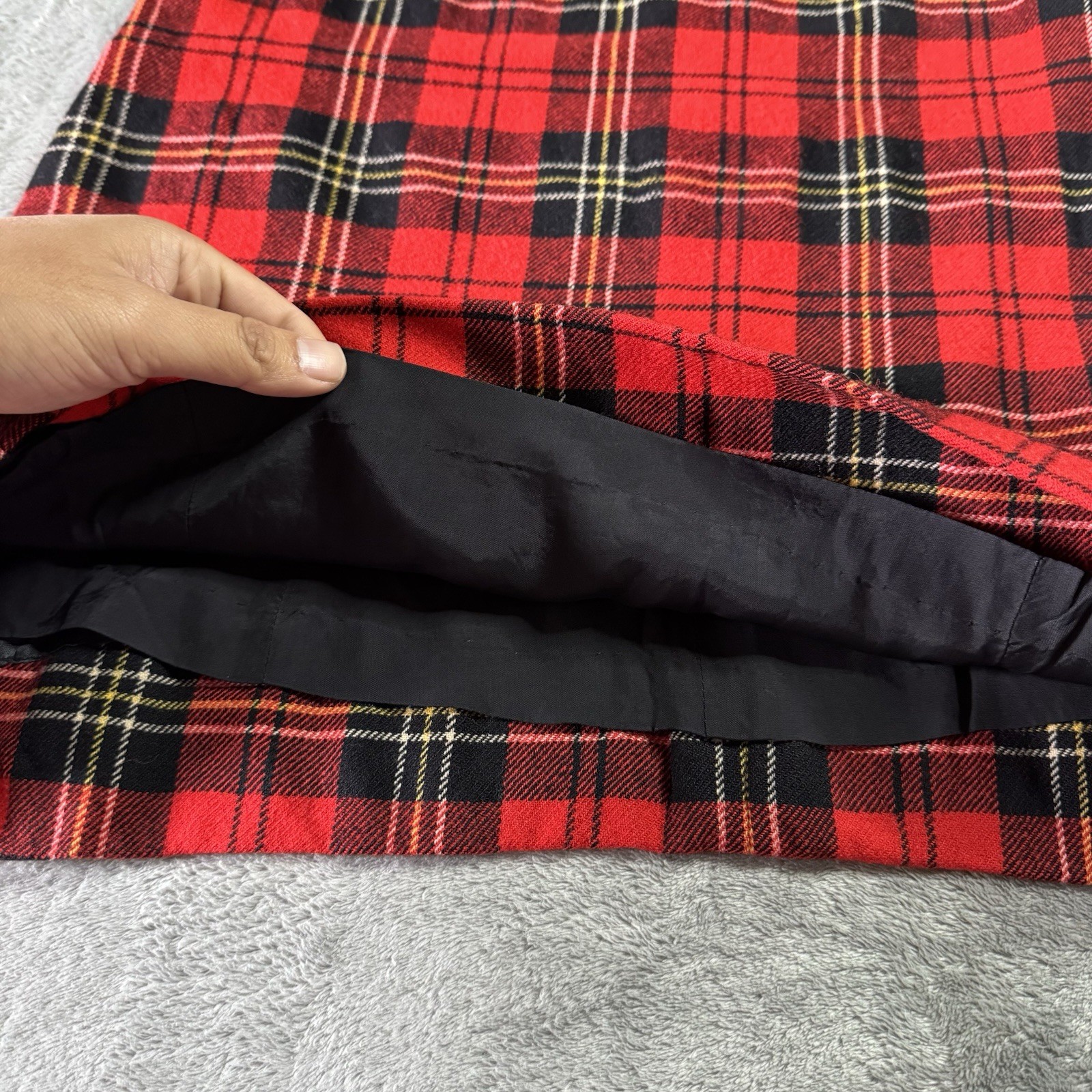 Vintage 60s Pendleton Virgin Wool Plaid Shift Dress Red Black Size 12 Retro Mod