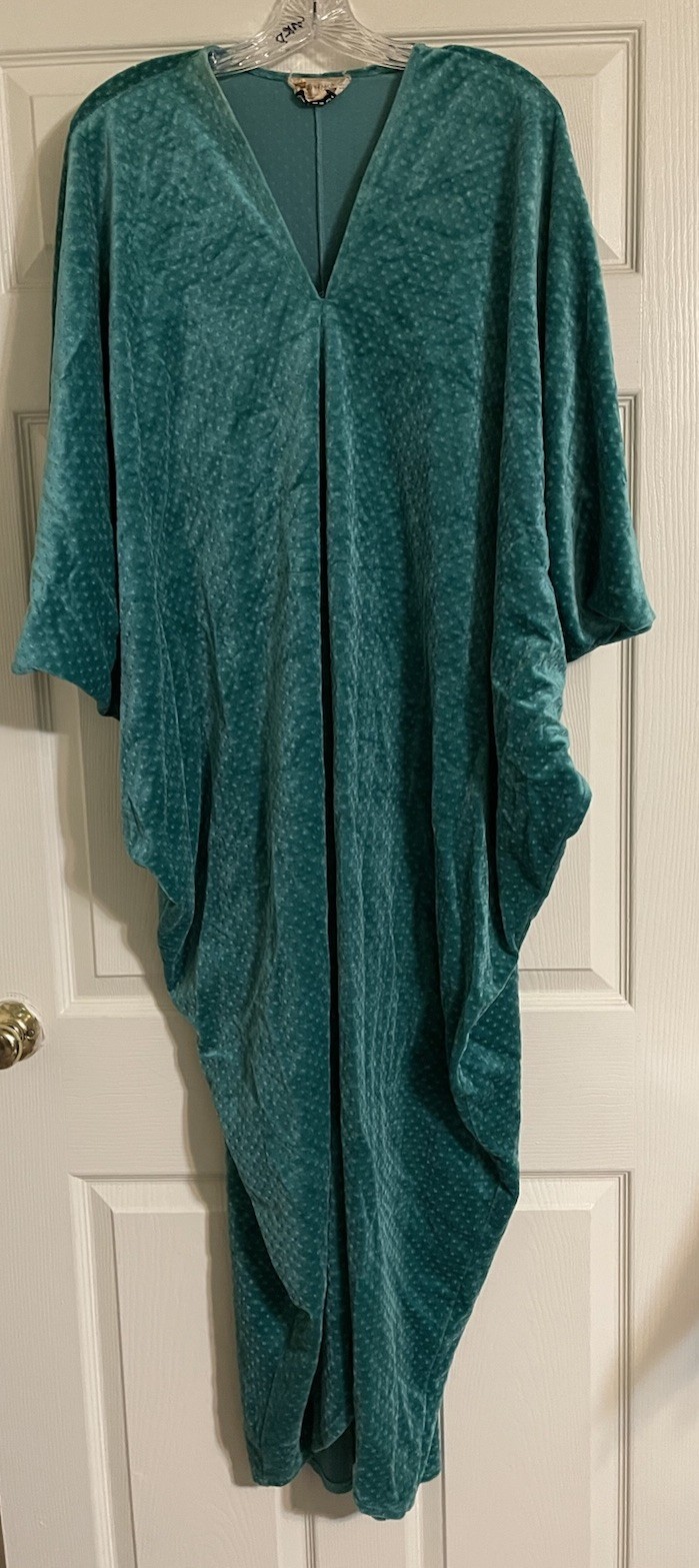 Vintage Joseph Magnin Keyloun Robe Women’s Plus Sz 1X Green Velour Dolman Sleeve