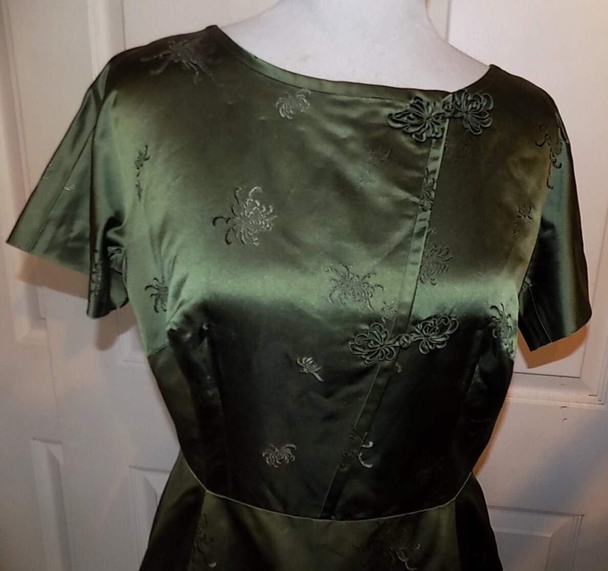 Vintage 60s Olive Green Satin Brocade Dress Jacket Set Hong Kong B40 ***