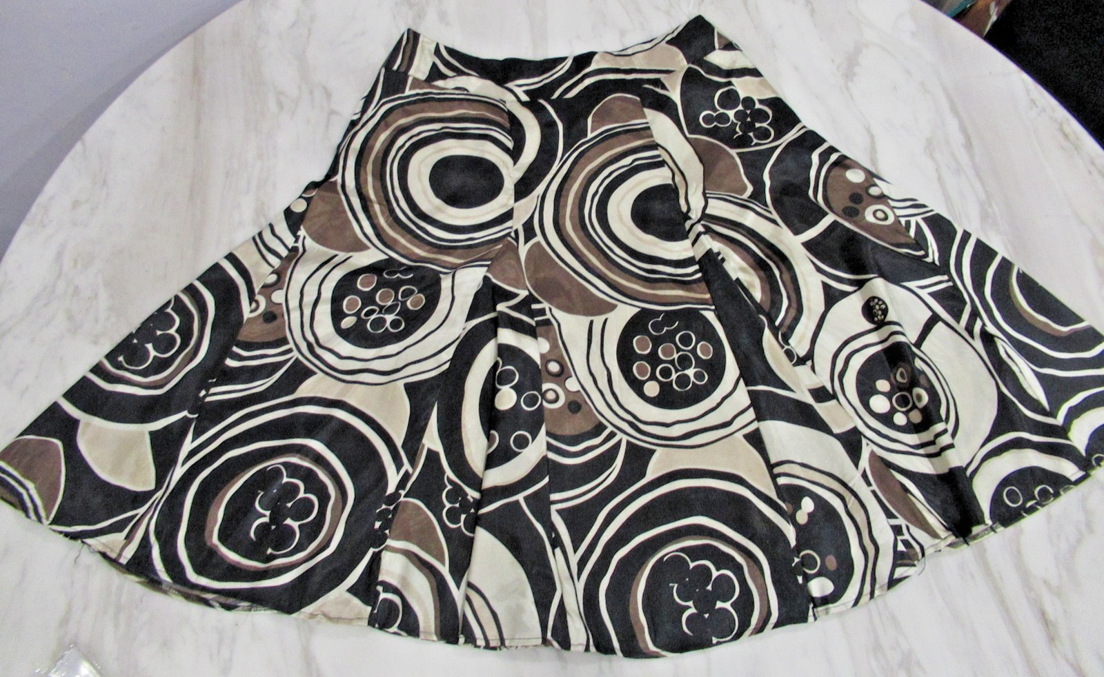 Suzanne Grae Skirt Size 14 Brown Black White A Line Retro Print