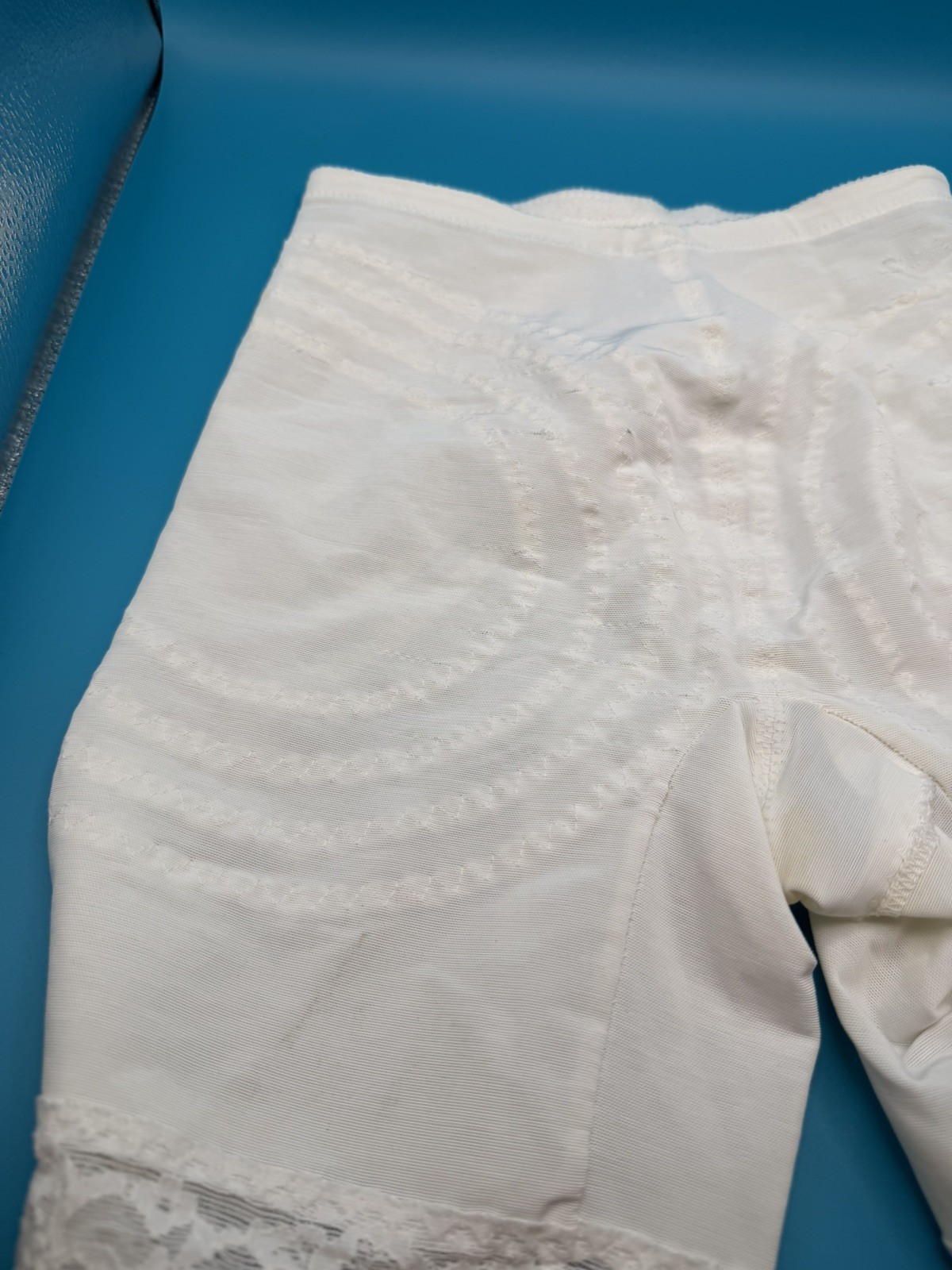 VINTAGE LADIES GIRDLES / GARTERS / SEARS BEST & SHAPETTE BY RAGO/ MEDIUM 27-28