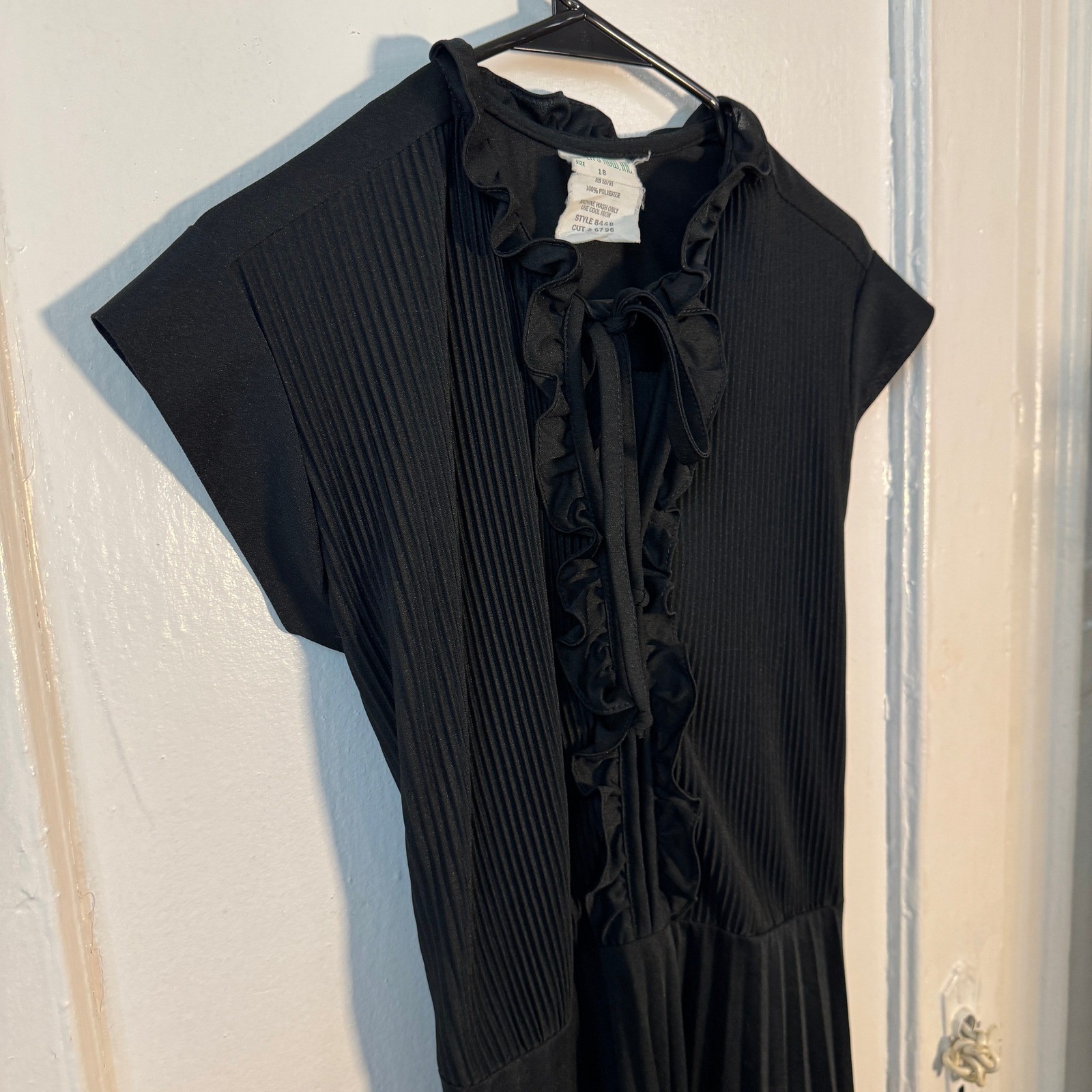 True Vintage 70s Queen’s Row Black Pleated Ruffle Midi Dress Size 18 Whimsigoth