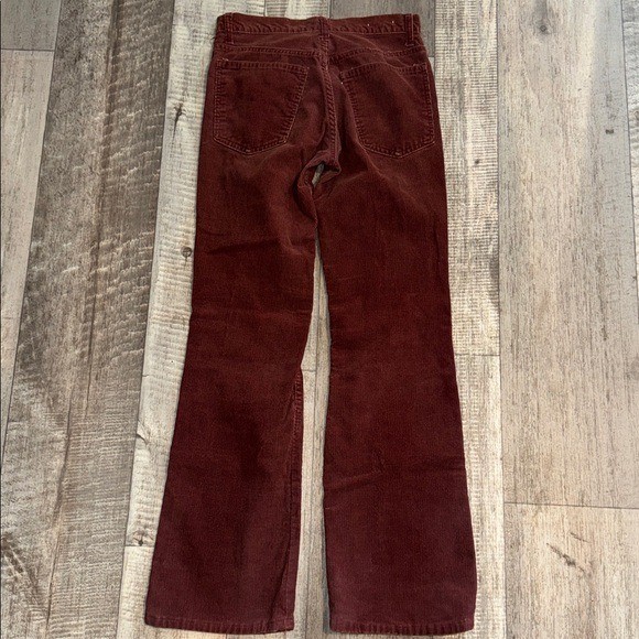 1978** VINTAGE**LEVI’S 684 Burgundy Corduroy Pants- size 29×34