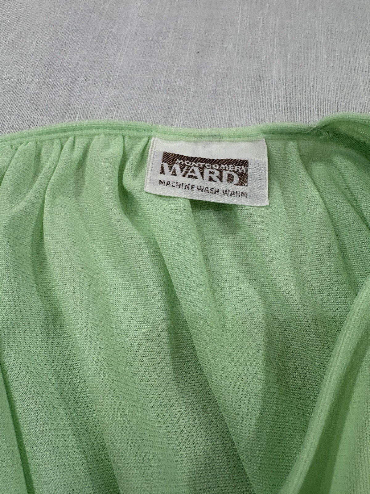 Vtg Montgomery Ward Shear Silky Nylon Long Night Gown Mint Green Sz S